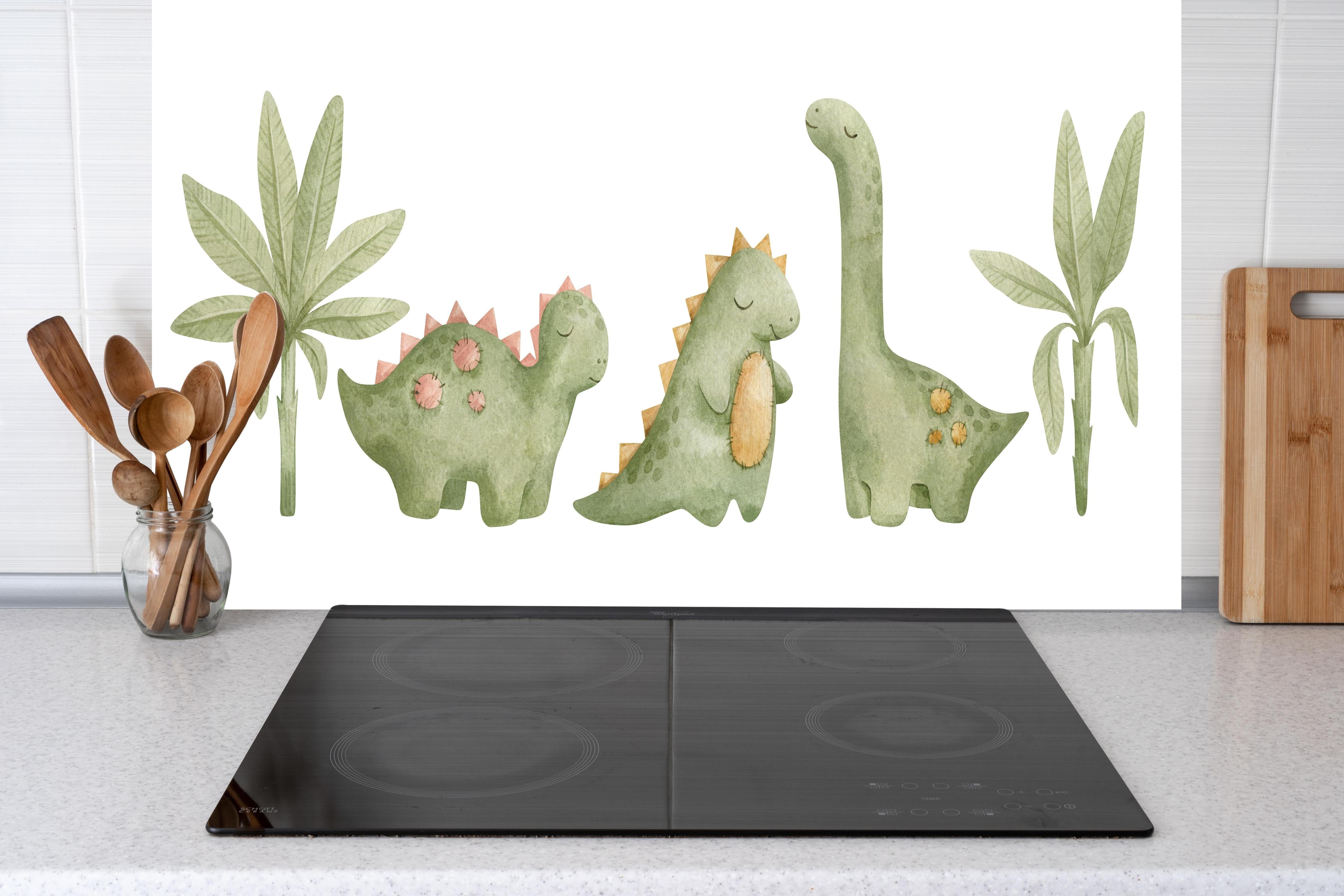 Küche - Niedliche Dinosaurier hinter weißen Hochglanz-Küchenregalen und schwarzem Wasserhahn