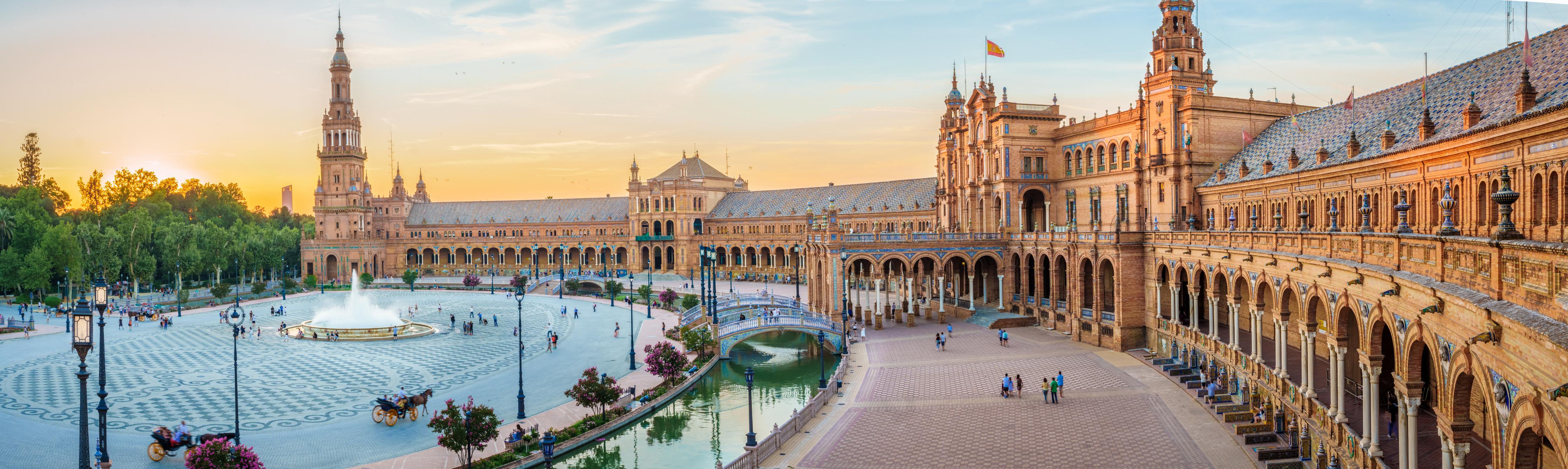 Küchenrückwand-Plaza Espana Panorama in Abenddämmerung