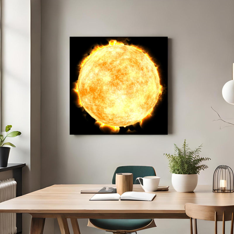 Office Poster  -  Sonne auf Schwarzem Hintergrund über klassischem Holztisch mit runder Vase - quadratisch