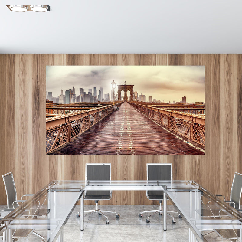 Office Poster  - Ansicht der Brücke auf die Stadt in einem Konferenzraum mit Glastisch und Holzwand