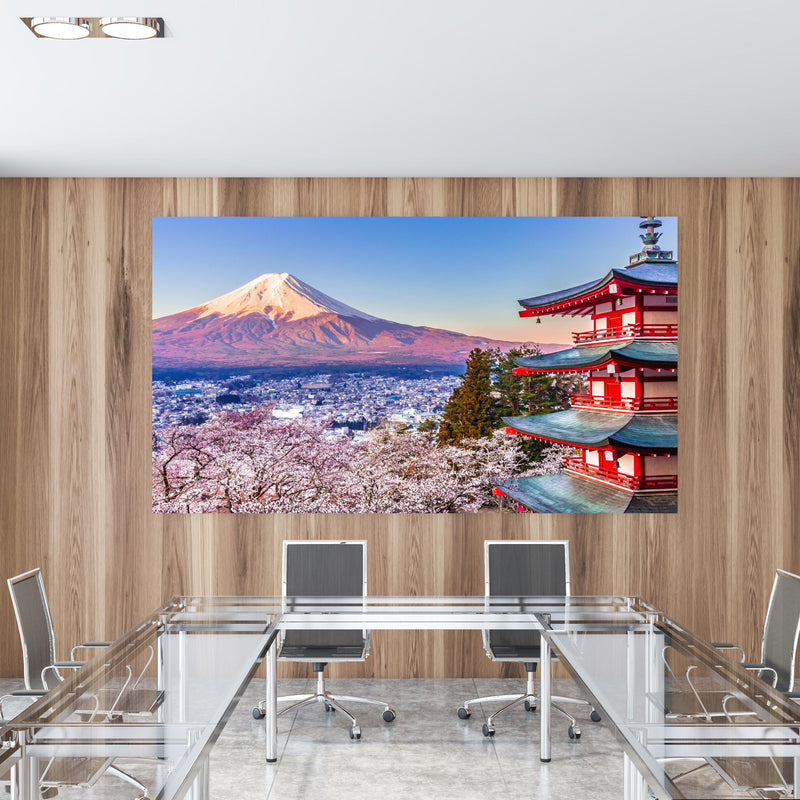 Office Poster  - Anziehender Anblick auf Berg Fuji in einem Konferenzraum mit Glastisch und Holzwand