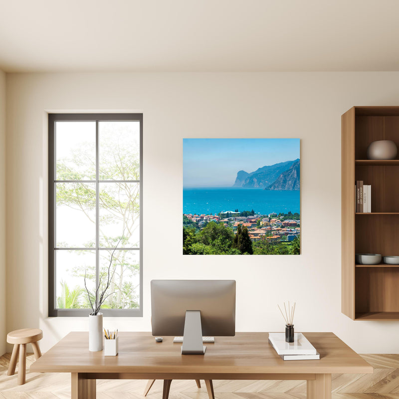 Office Poster  - Aussicht vom Gipfel auf Gardasee in privatem Bürozimmer mit Holzschrank