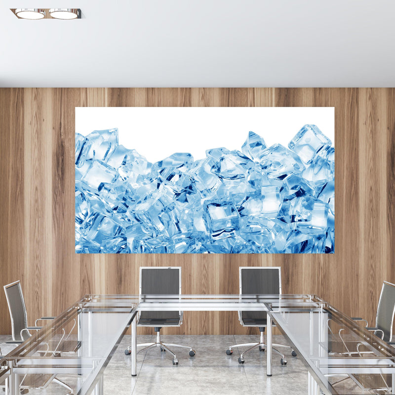 Office Poster  - Blau kristallklarer Eiswürfel in einem Konferenzraum mit Glastisch und Holzwand