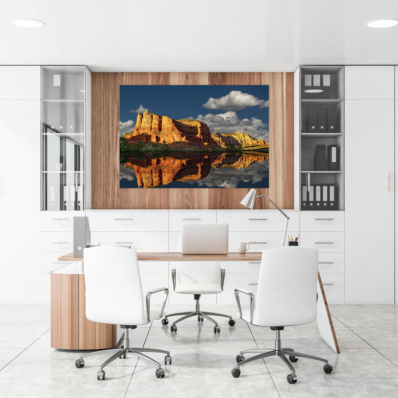 Office Poster  - Jack's Canyon mit Wasser Reflektion an einer Holzwand hängend im Büroraum
Office Poster  - Jack's Canyon mit Wasser Reflektion an einer Holzwand hängend im Büroraum