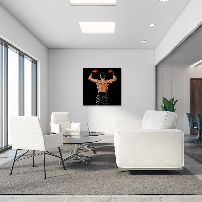 Office Poster  - Kaukasischer Boxer auf schwarzem Hintergrund in modernem Büro-Pausenraum mit Glaswand