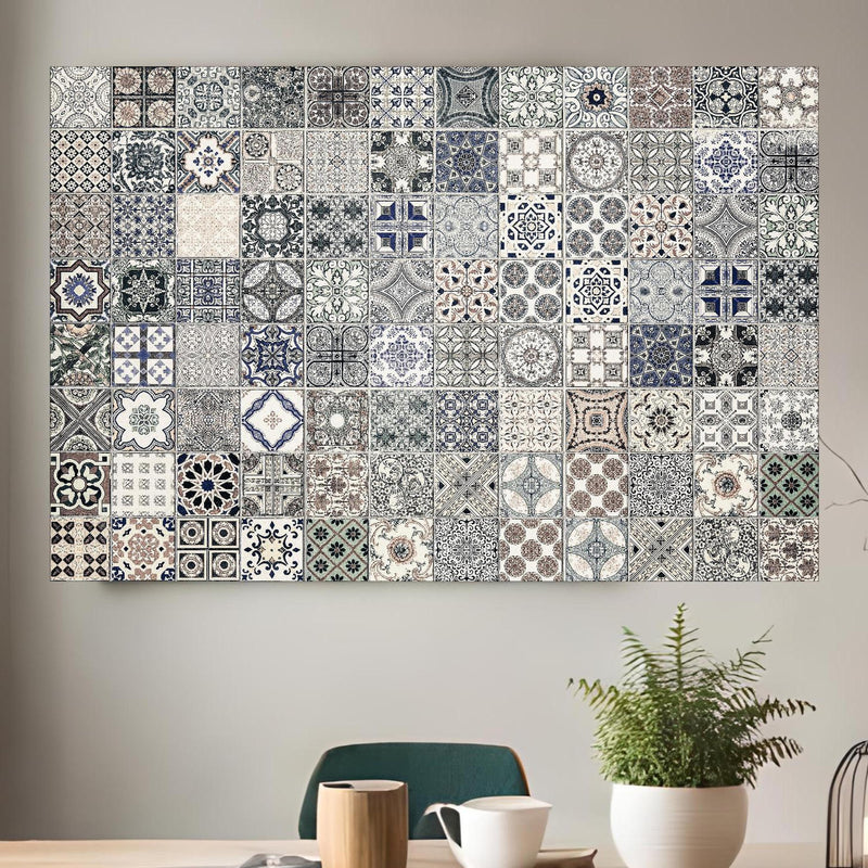 Office Poster  - Keramik-Patchwork im arabischen Stil über klassischem Holztisch mit runder Vase - rechteckig Zoom