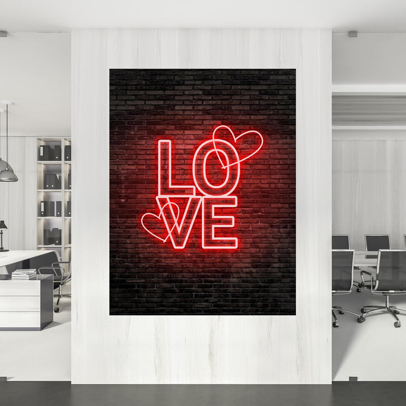 Office Poster  - LED Love Symbol an Steinmauer an einer Wand innerhalb stilvoll eingerichtetem Büro