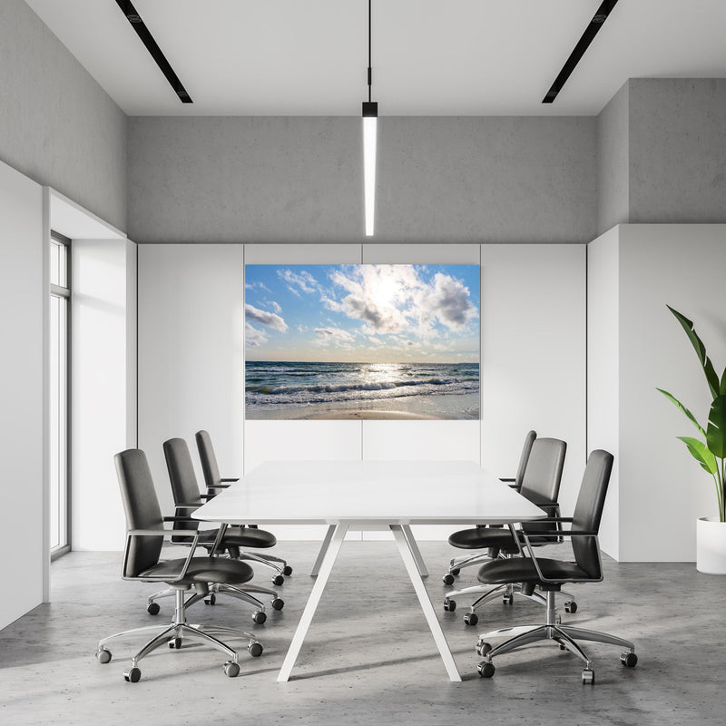 Office Poster  - Lübecker Bucht an der Ostsee in einem Konferenzraum an weißer Wand hängend