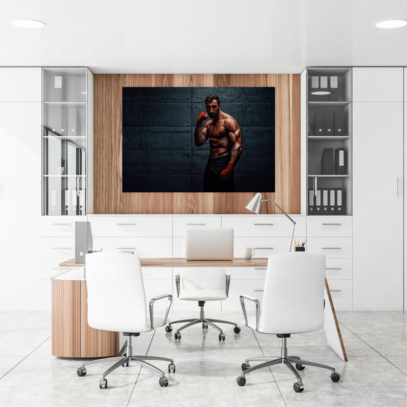 Office Poster  - Muskolöser MMA Kämpfer an einer Holzwand hängend im Büroraum
Office Poster  - Muskolöser MMA Kämpfer an einer Holzwand hängend im Büroraum