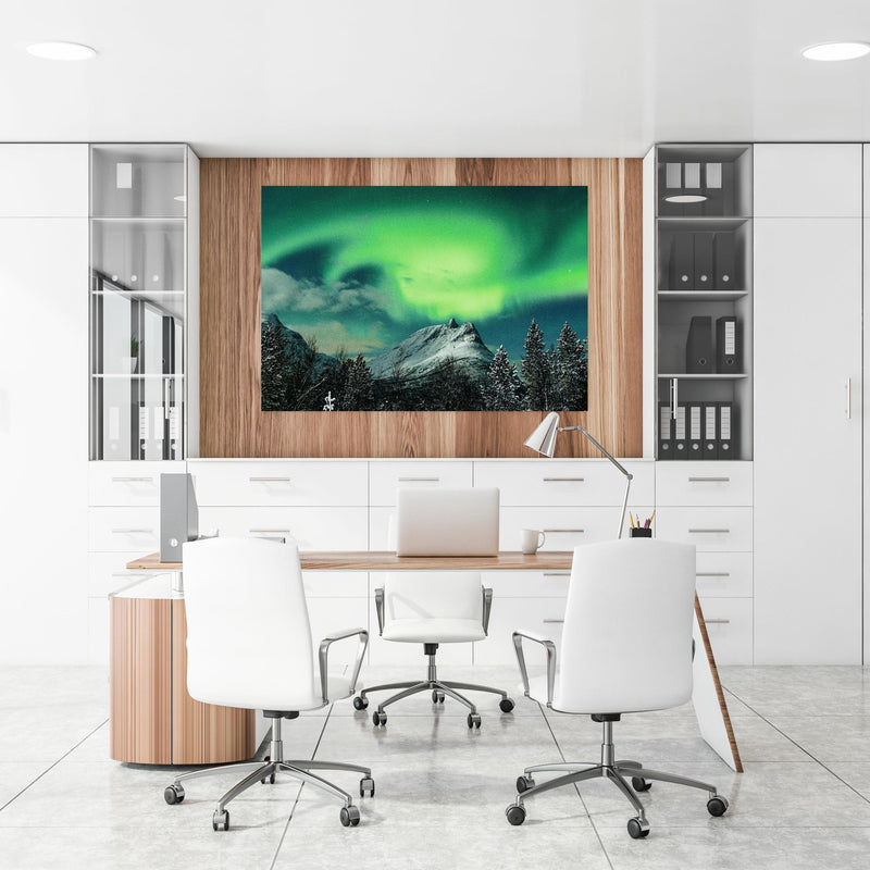 Office Poster  - Polarlichter über Berg in Nordnorwegen an einer Holzwand hängend im Büroraum
Office Poster  - Polarlichter über Berg in Nordnorwegen an einer Holzwand hängend im Büroraum