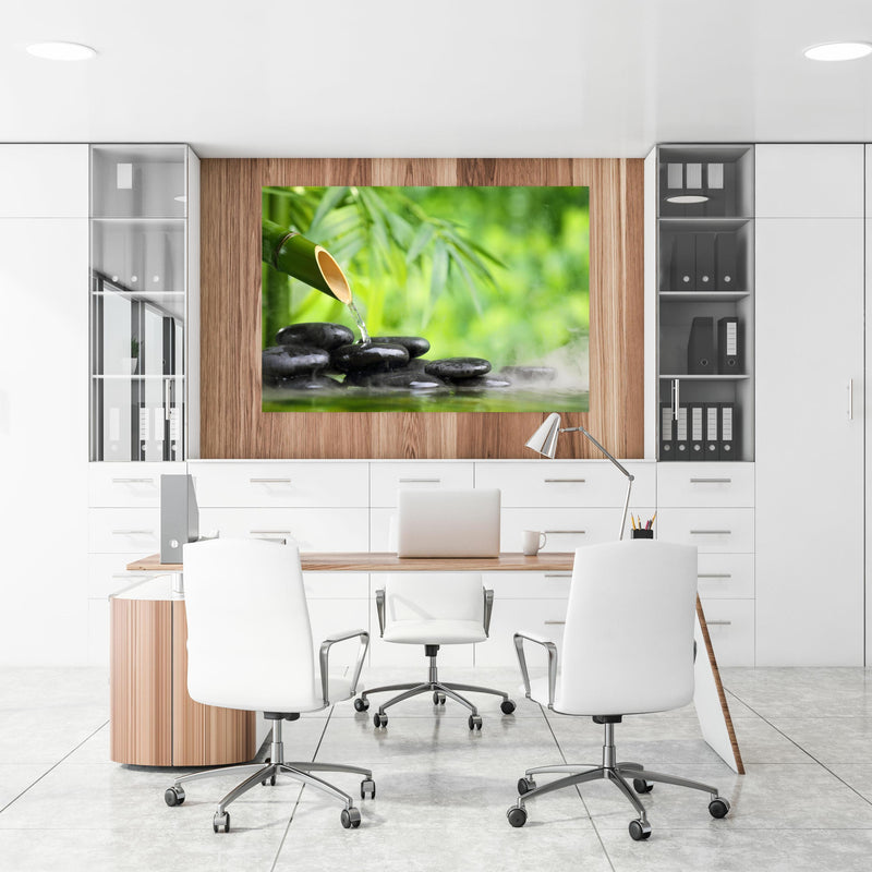 Office Poster  - Spa-Stillleben mit Bambusbrunnen an einer Holzwand hängend im Büroraum
Office Poster  - Spa-Stillleben mit Bambusbrunnen an einer Holzwand hängend im Büroraum