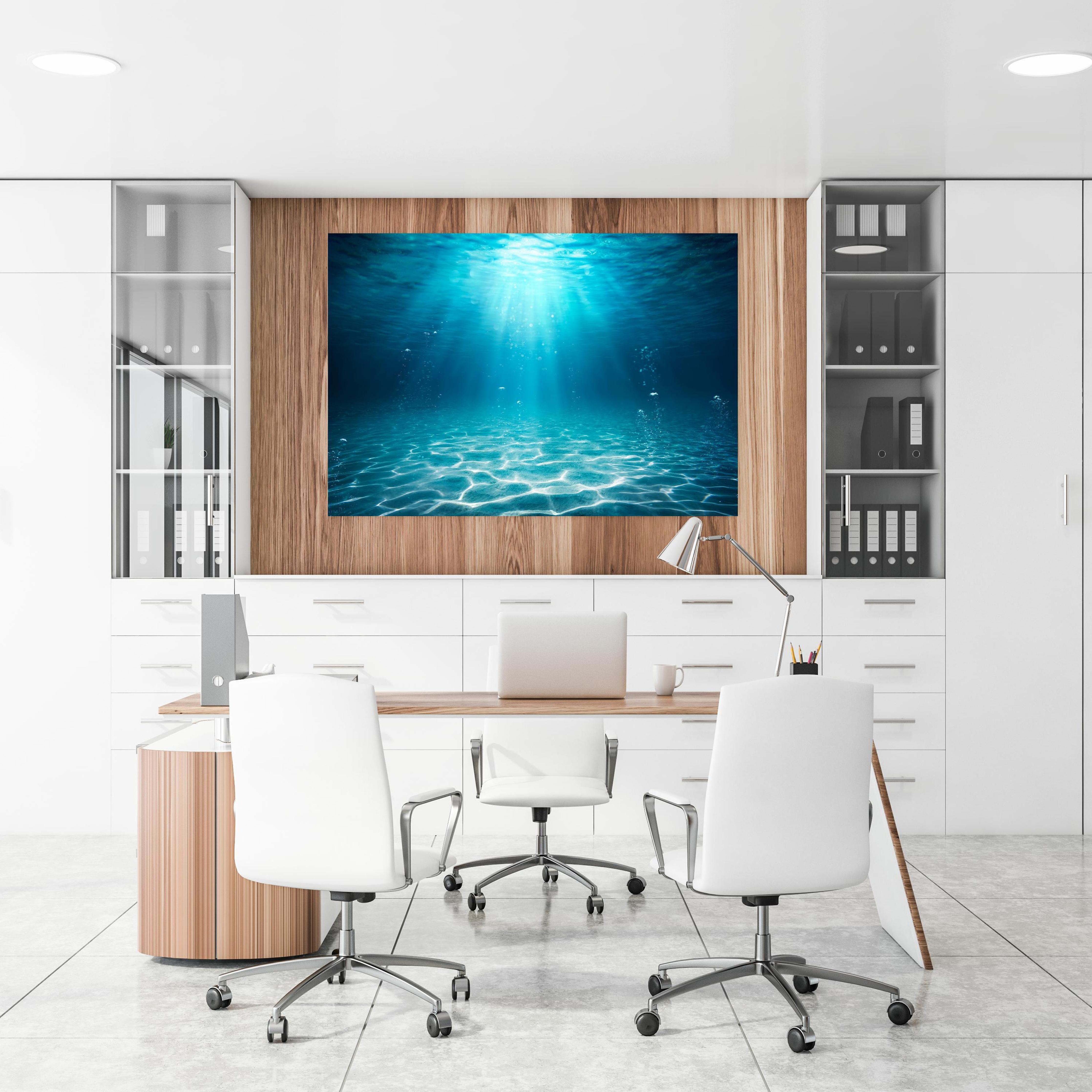 Office Poster  - Unterwasser Blick - Ozean an einer Holzwand hängend im Büroraum
Office Poster  - Unterwasser Blick - Ozean an einer Holzwand hängend im Büroraum