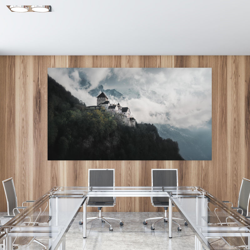 Office Poster  - herausragendes Schloss Vaduz in einem Konferenzraum mit Glastisch und Holzwand