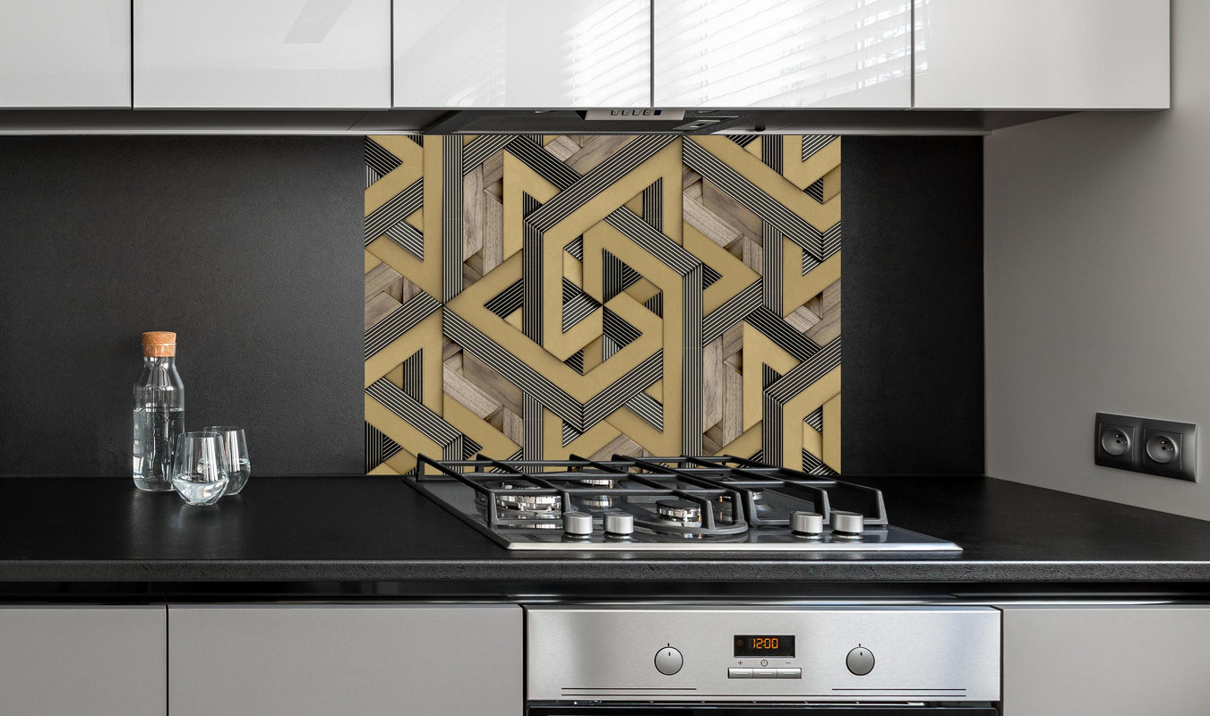 Spritzschutz - 3D- Tapeten Muster - Mosaik hinter einem Cerankochfeld zwischen Holz-Kochutensilien
