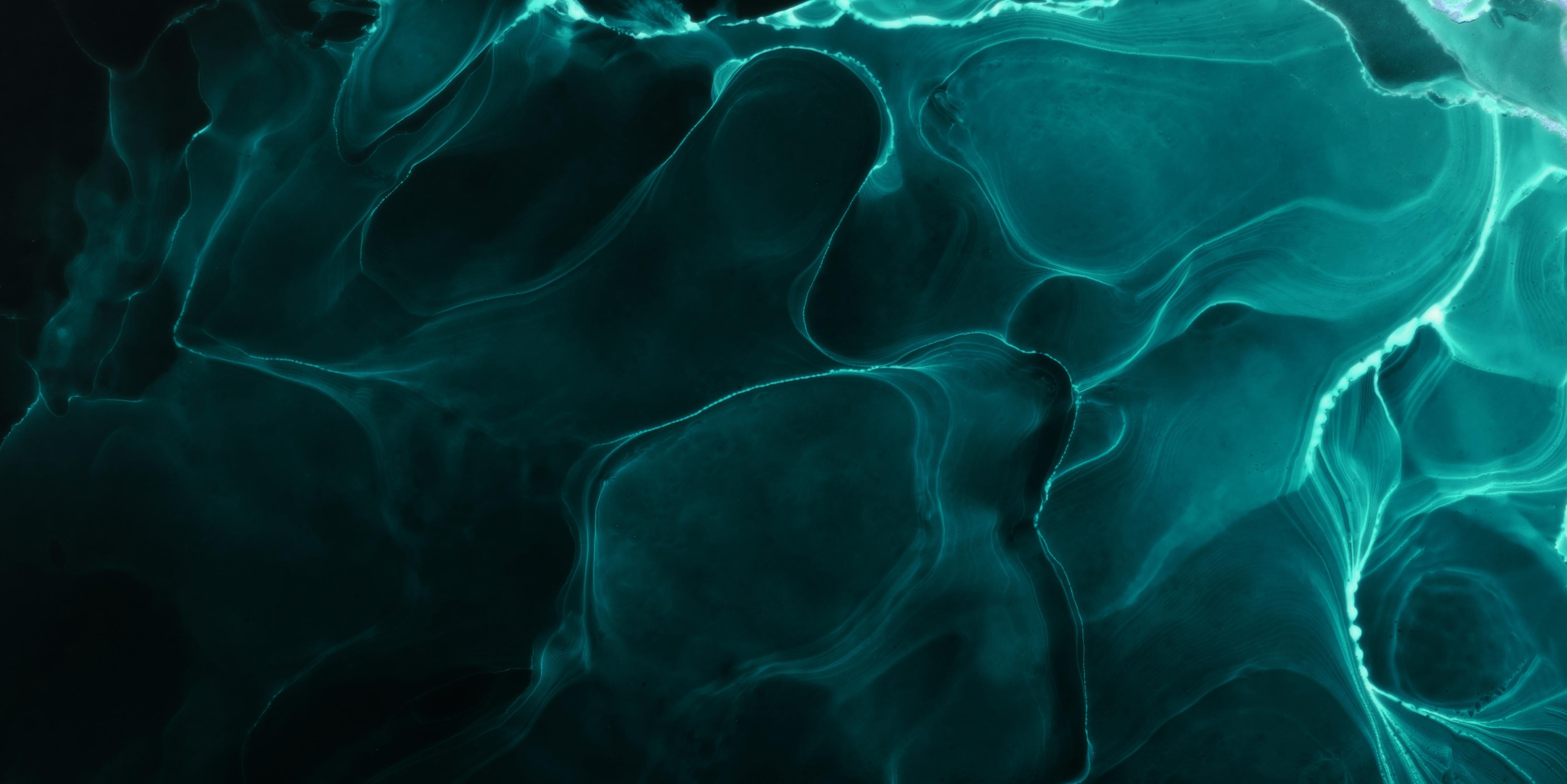 Spritzschutz-Abstrakte grüne Energie-Welle auf Schwarz