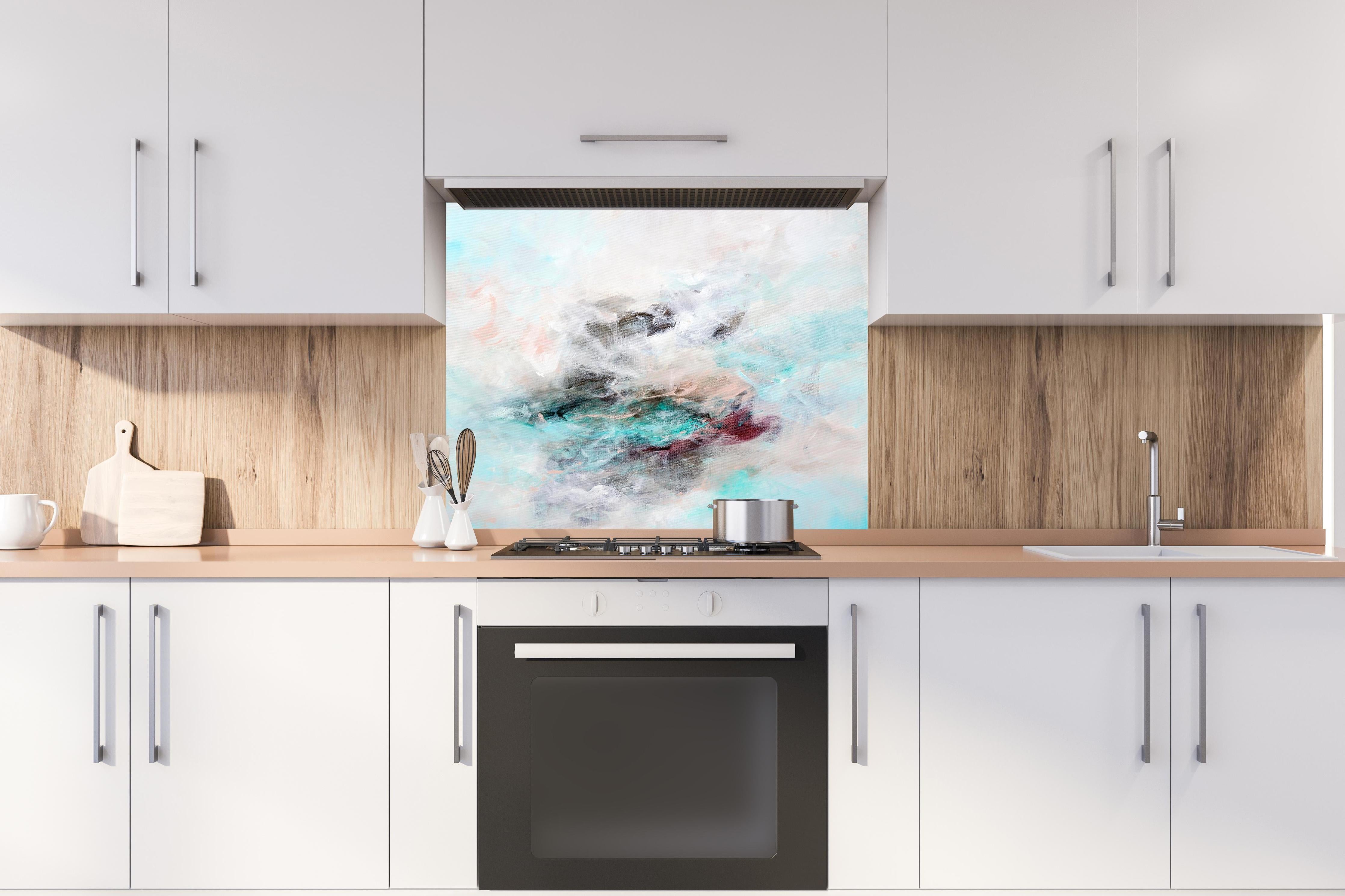 Spritzschutz - Acryl Zeichnung - Gemälde hinter einem Cerankochfeld zwischen Holz-Kochutensilien
