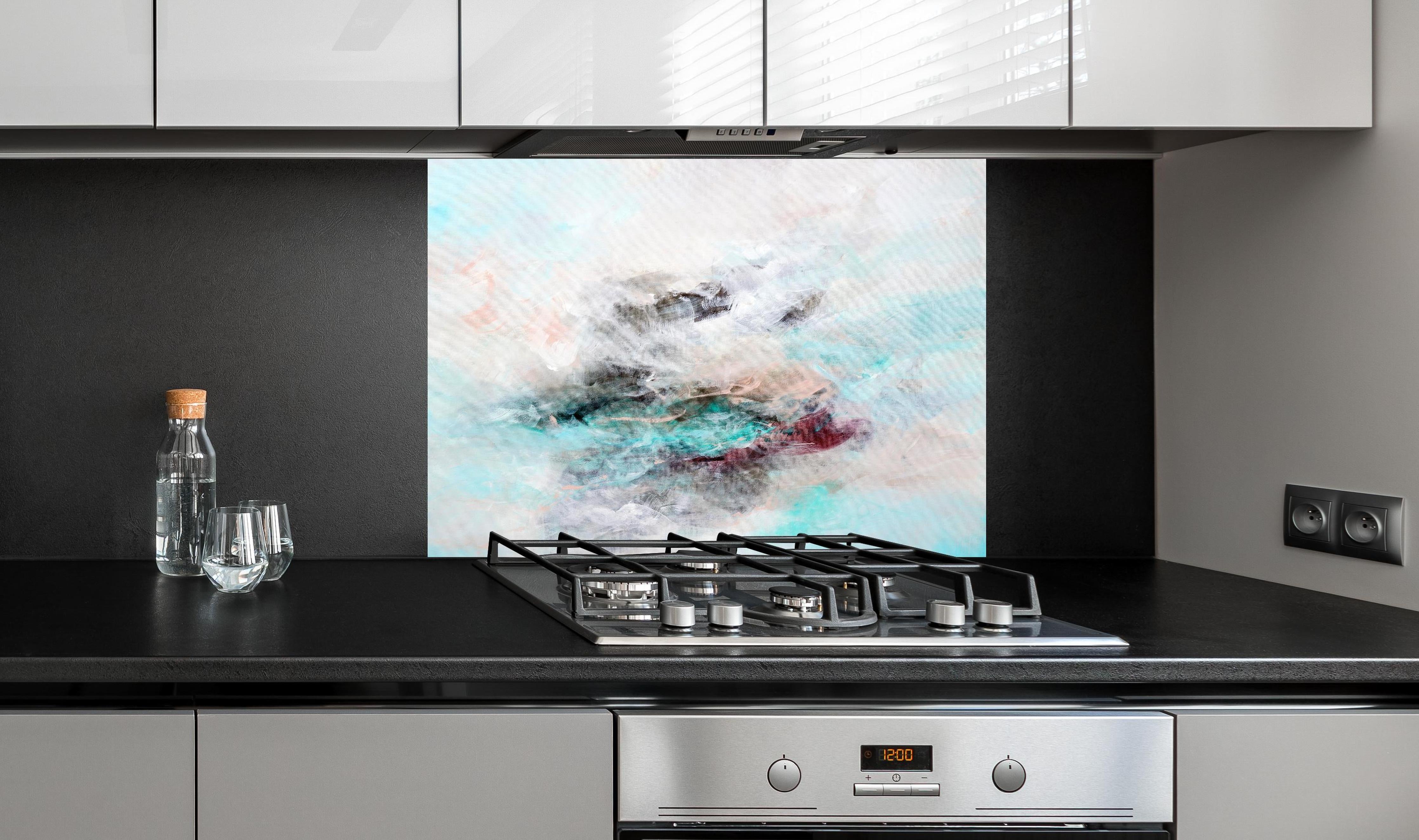 Spritzschutz - Acryl Zeichnung - Gemälde hinter einem Cerankochfeld zwischen Holz-Kochutensilien
