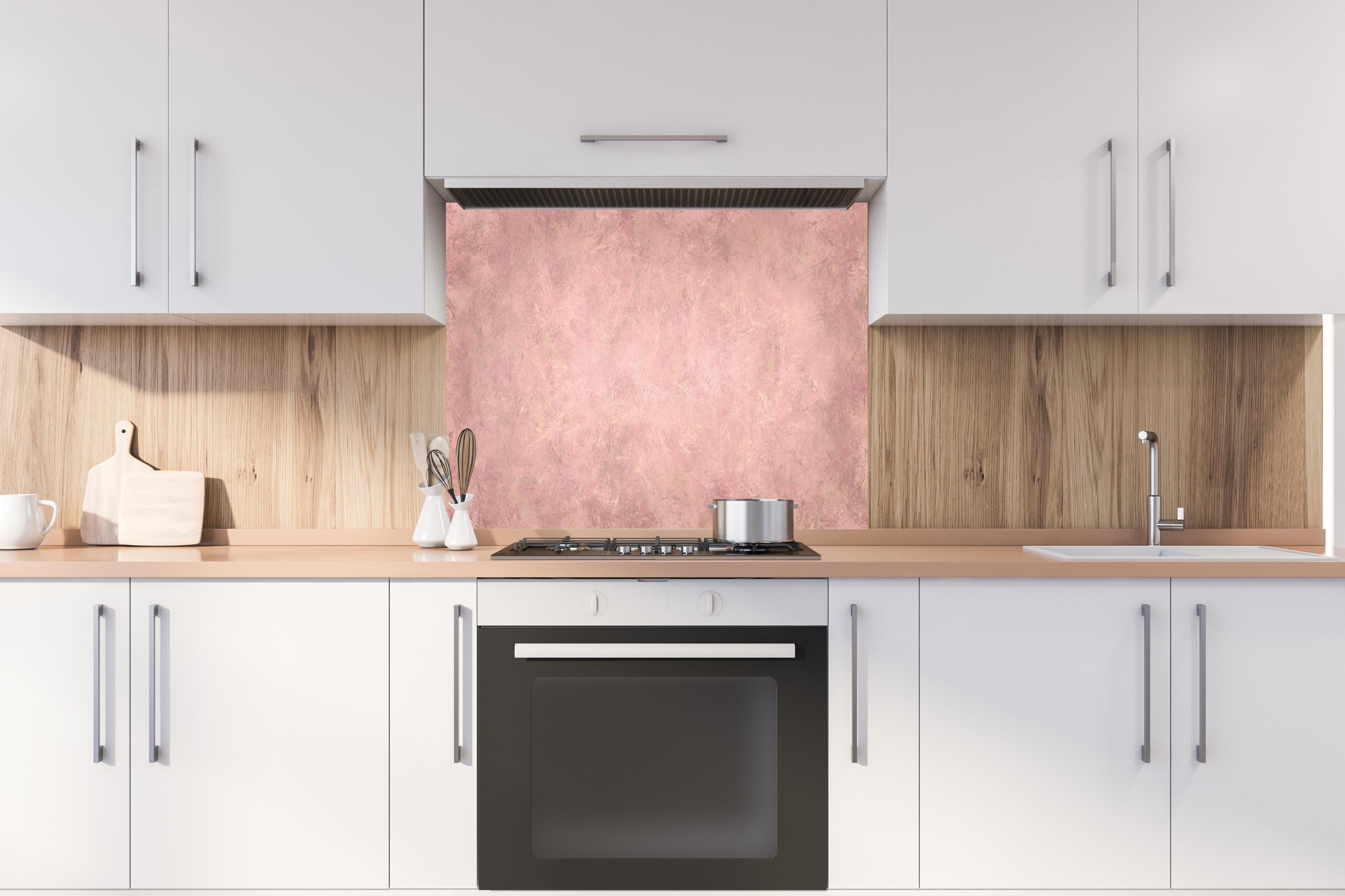 Spritzschutz - Aquarell Pinselmalerei hinter einem Cerankochfeld zwischen Holz-Kochutensilien
