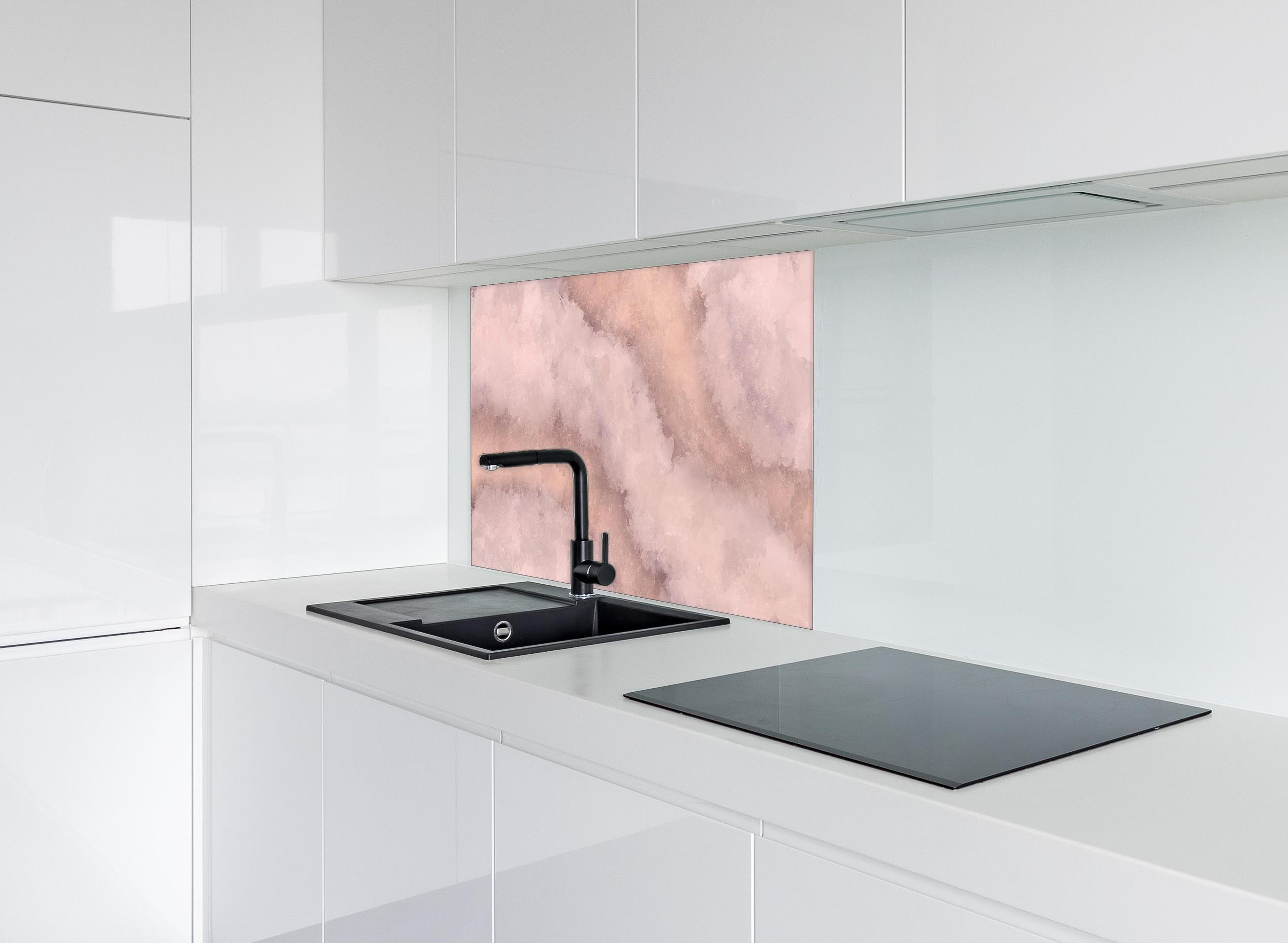 Spritzschutz - Aquarelle Grunge Steintextur hinter einem Cerankochfeld zwischen Holz-Kochutensilien
