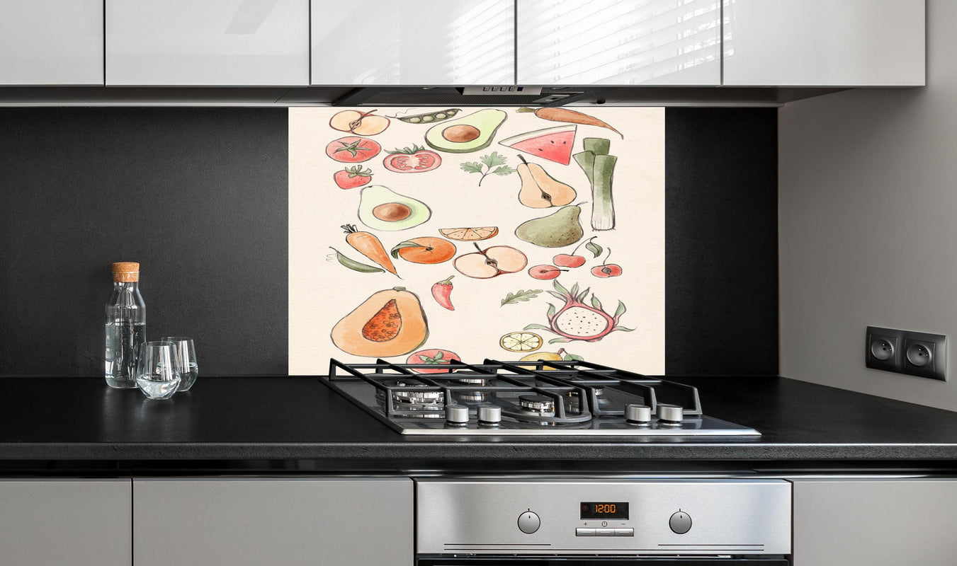 Spritzschutz - Belebendes Illustration-Design Tropischer Früchte hinter einem Cerankochfeld zwischen Holz-Kochutensilien
