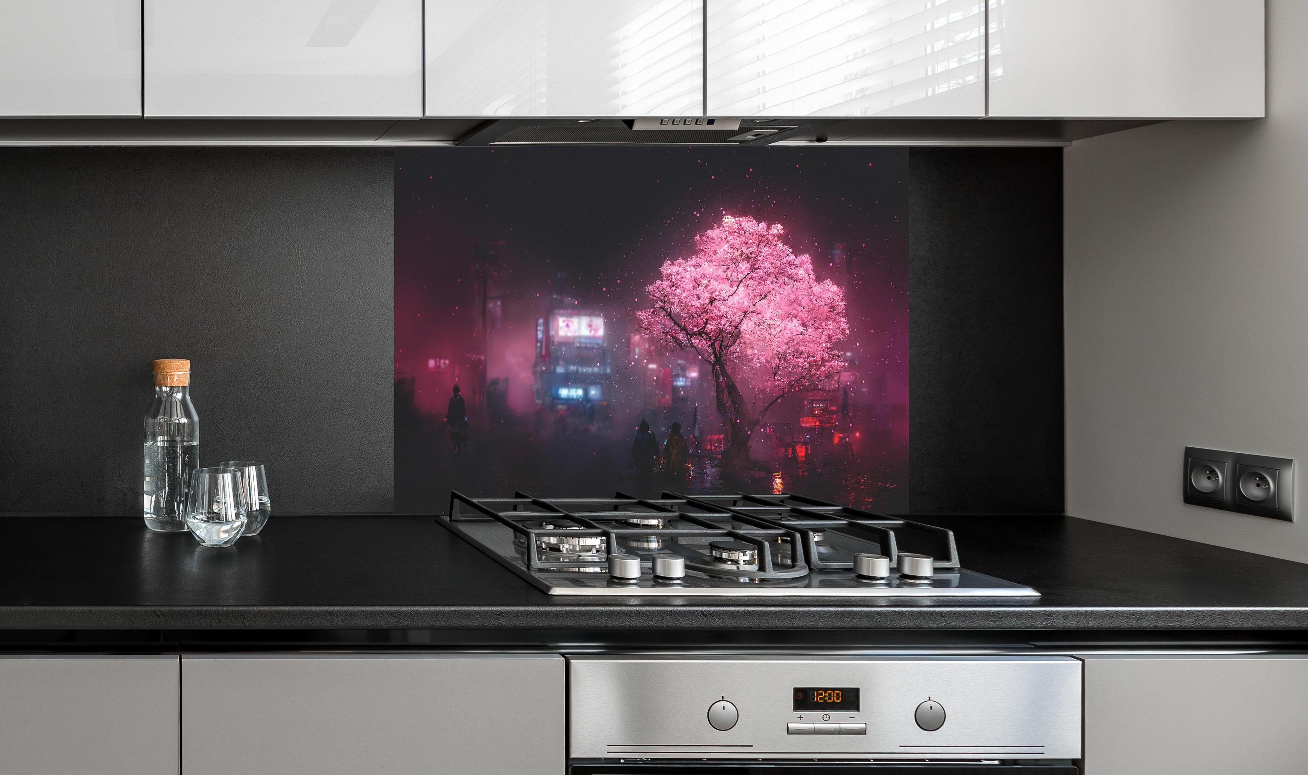 Spritzschutz - Fantasy Nacht - Japan hinter einem Cerankochfeld zwischen Holz-Kochutensilien
