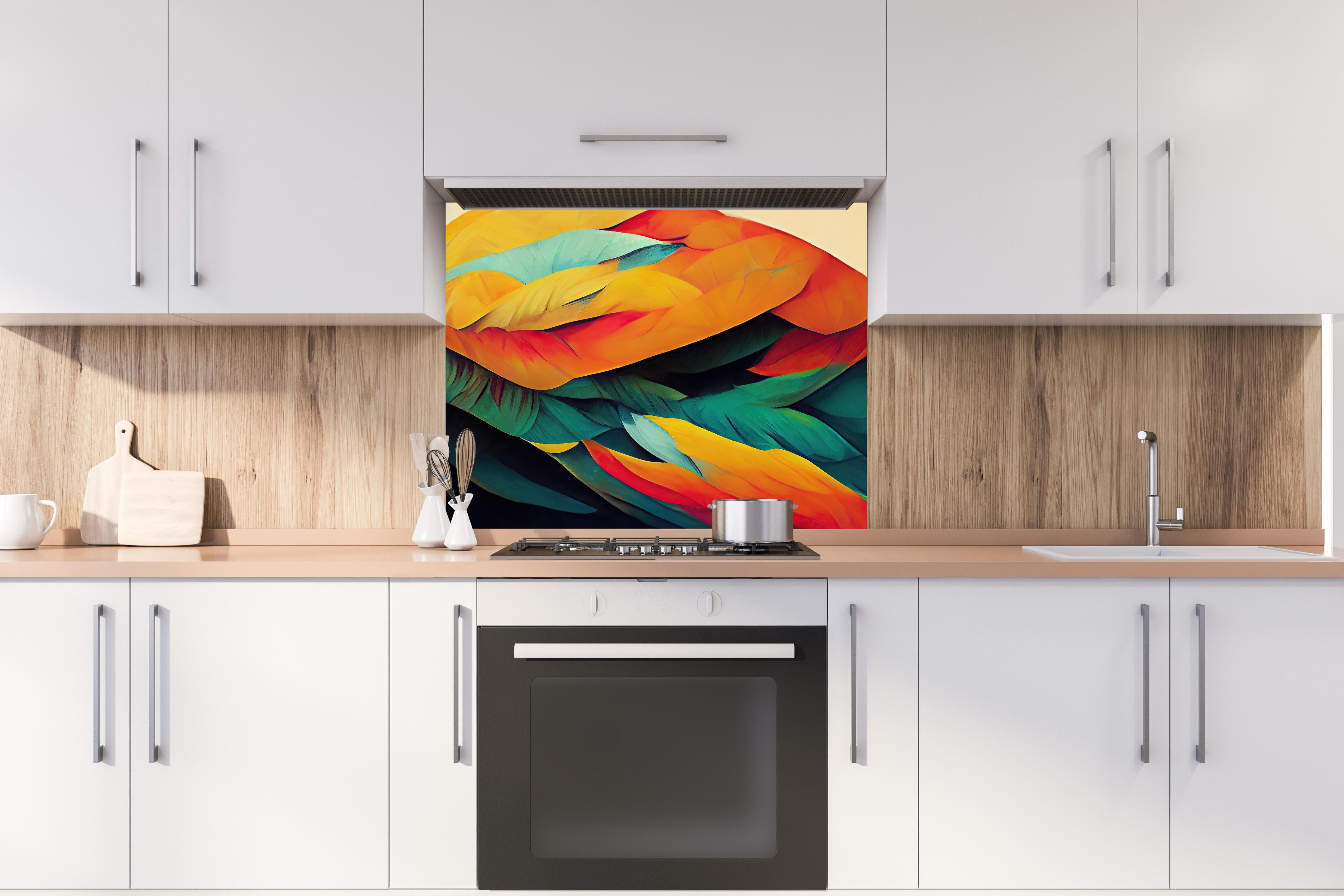 Spritzschutz - Farbenfrohe Neon Federstruktur Abstrakt hinter einem Cerankochfeld zwischen Holz-Kochutensilien
