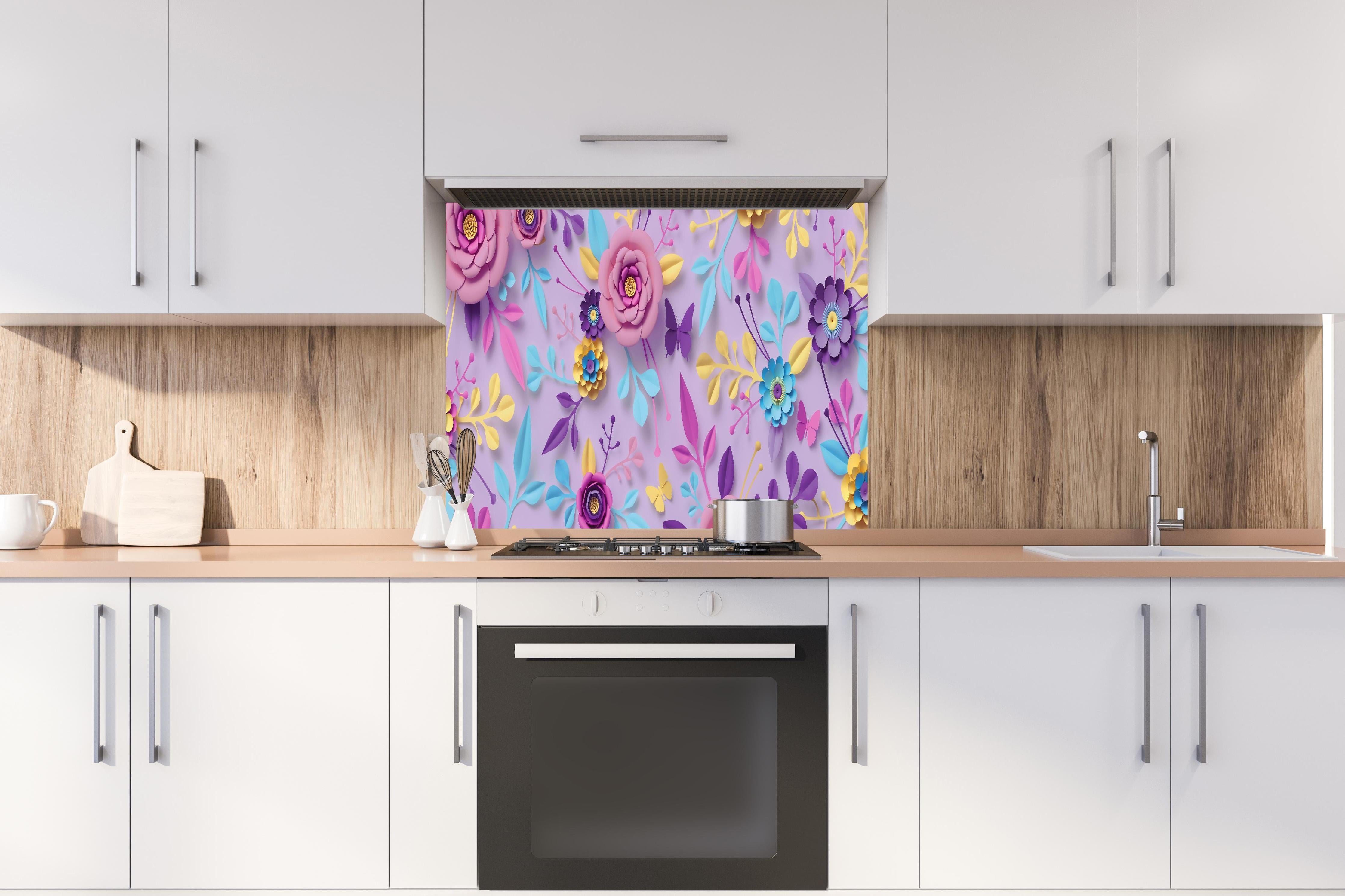 Spritzschutz - Farbenfrohes Blumenmuster Panorama-Wandbild hinter einem Cerankochfeld zwischen Holz-Kochutensilien
