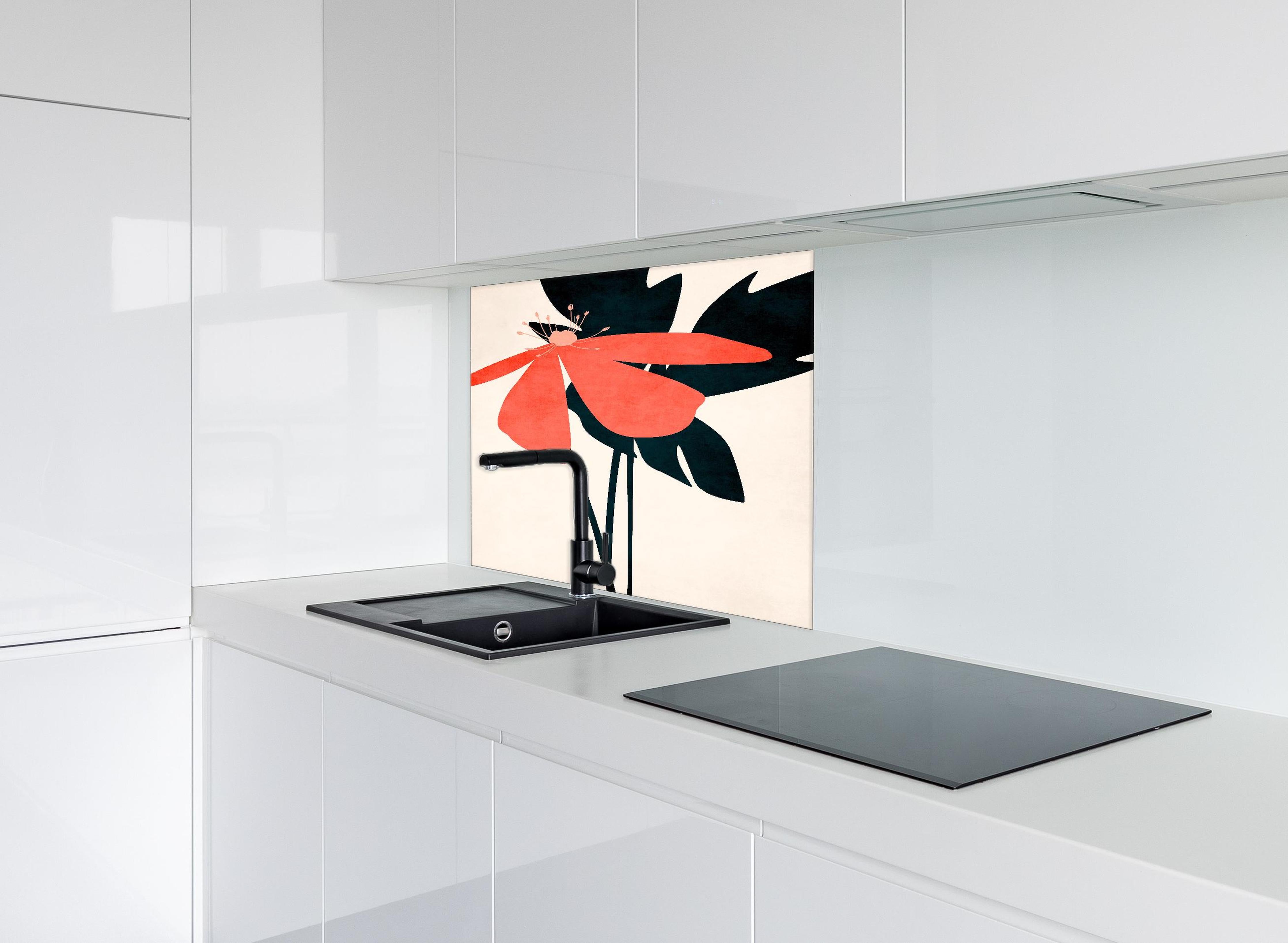 Spritzschutz - Florales Gemälde - Blumen hinter einem Cerankochfeld zwischen Holz-Kochutensilien
