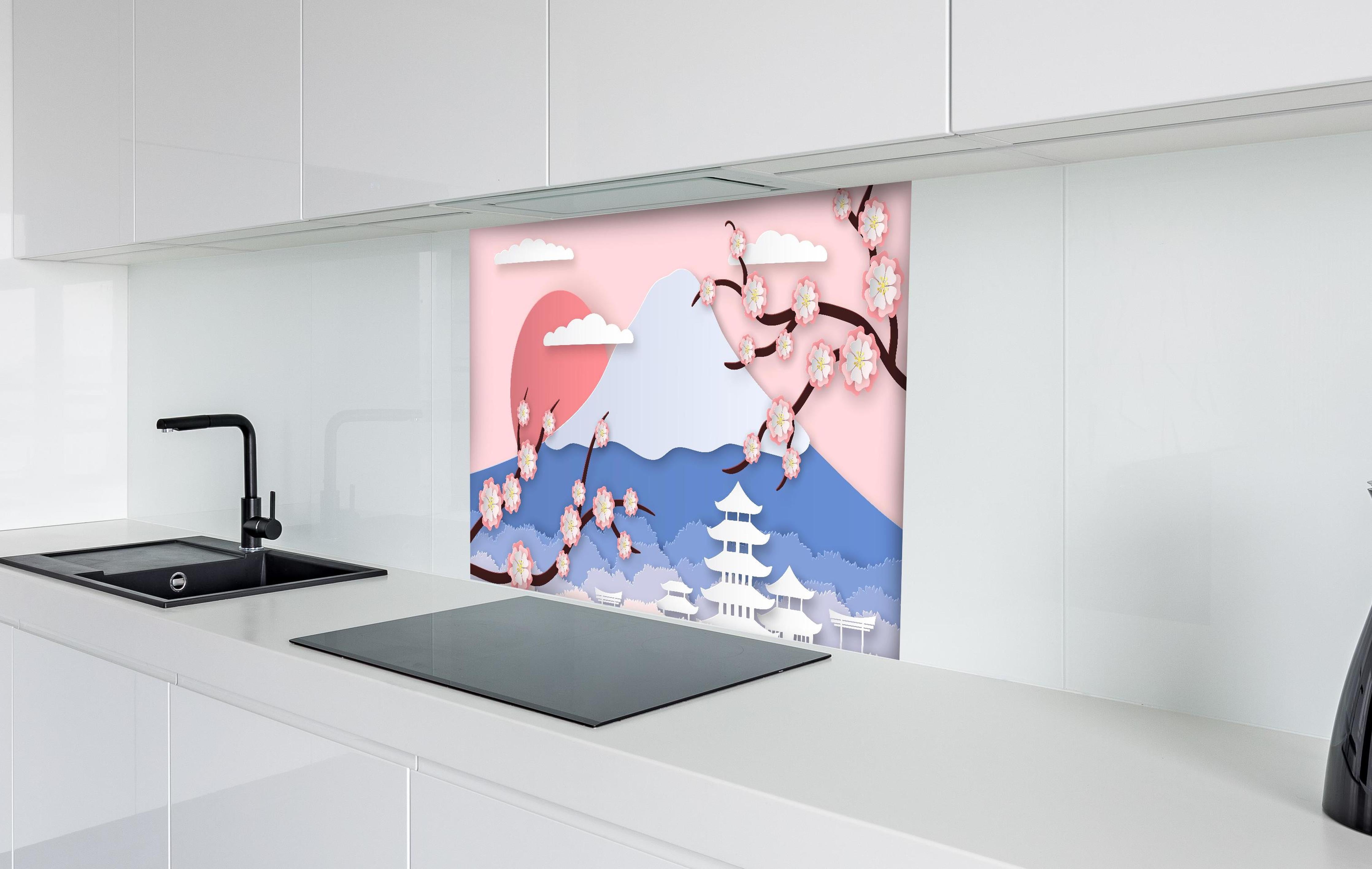 Spritzschutz - Fujiyama modern Style hinter einem Cerankochfeld zwischen Holz-Kochutensilien
