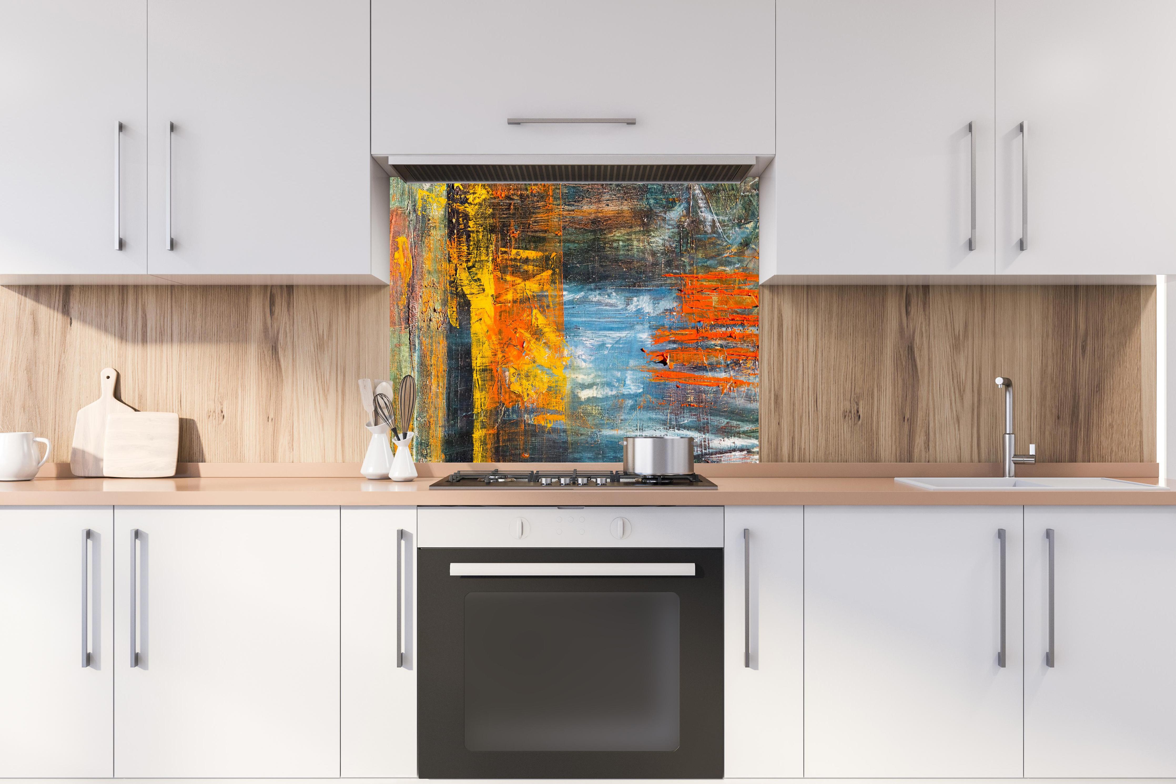 Spritzschutz - Kunst Malerei - Vintage hinter einem Cerankochfeld zwischen Holz-Kochutensilien
