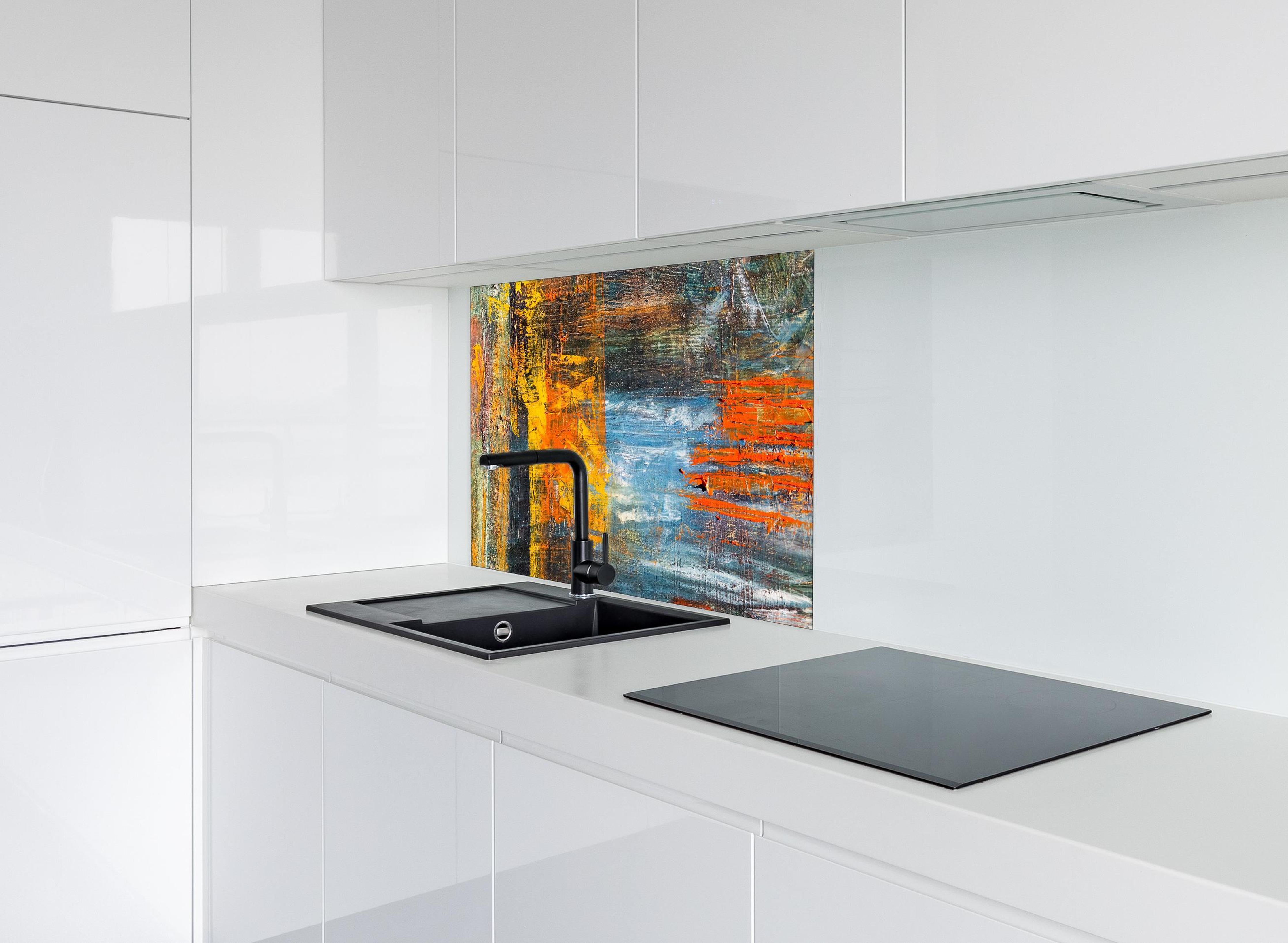 Spritzschutz - Kunst Malerei - Vintage hinter einem Cerankochfeld zwischen Holz-Kochutensilien
