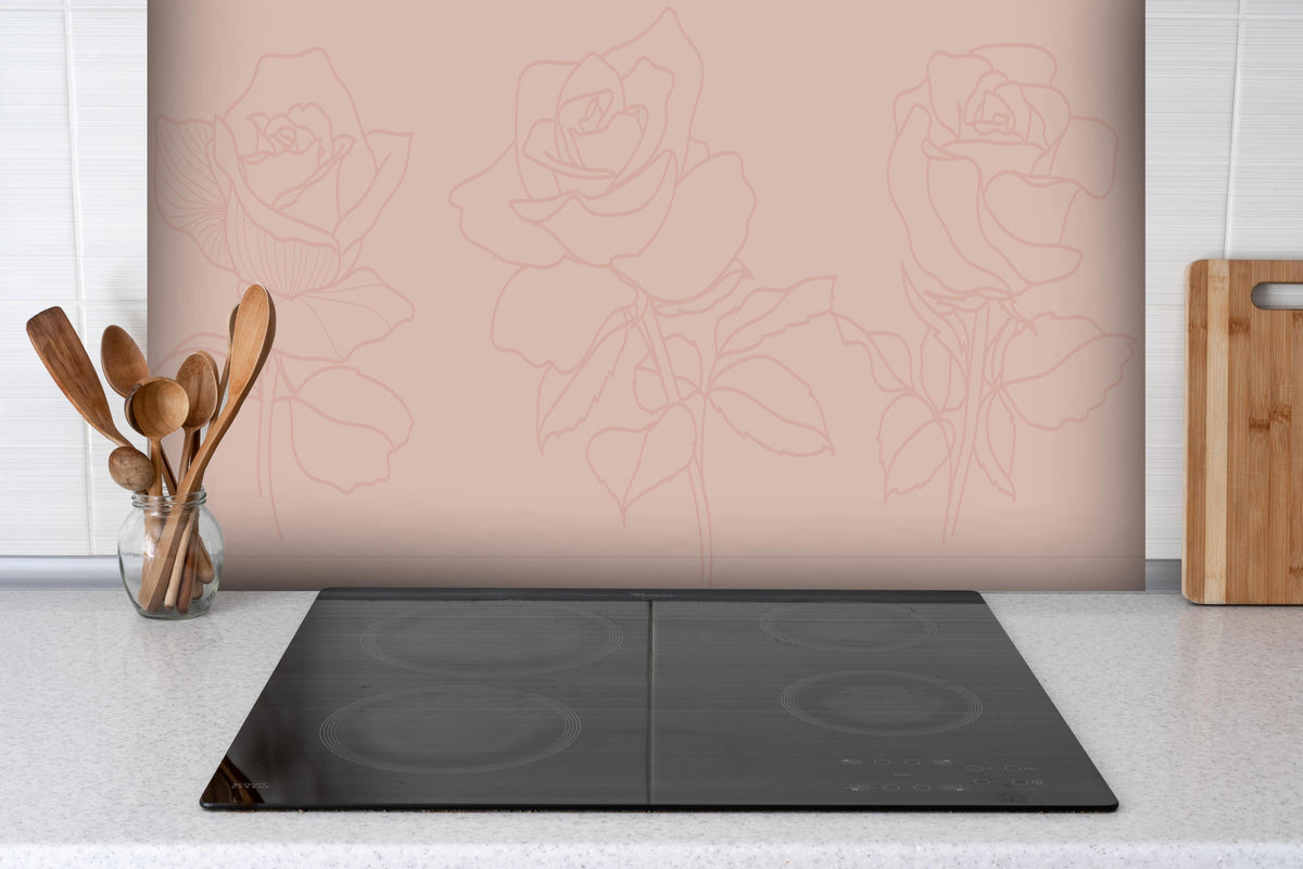 Spritzschutz - Minimalistische Rosa Linienrosen Illustration hinter einem Cerankochfeld zwischen Holz-Kochutensilien
