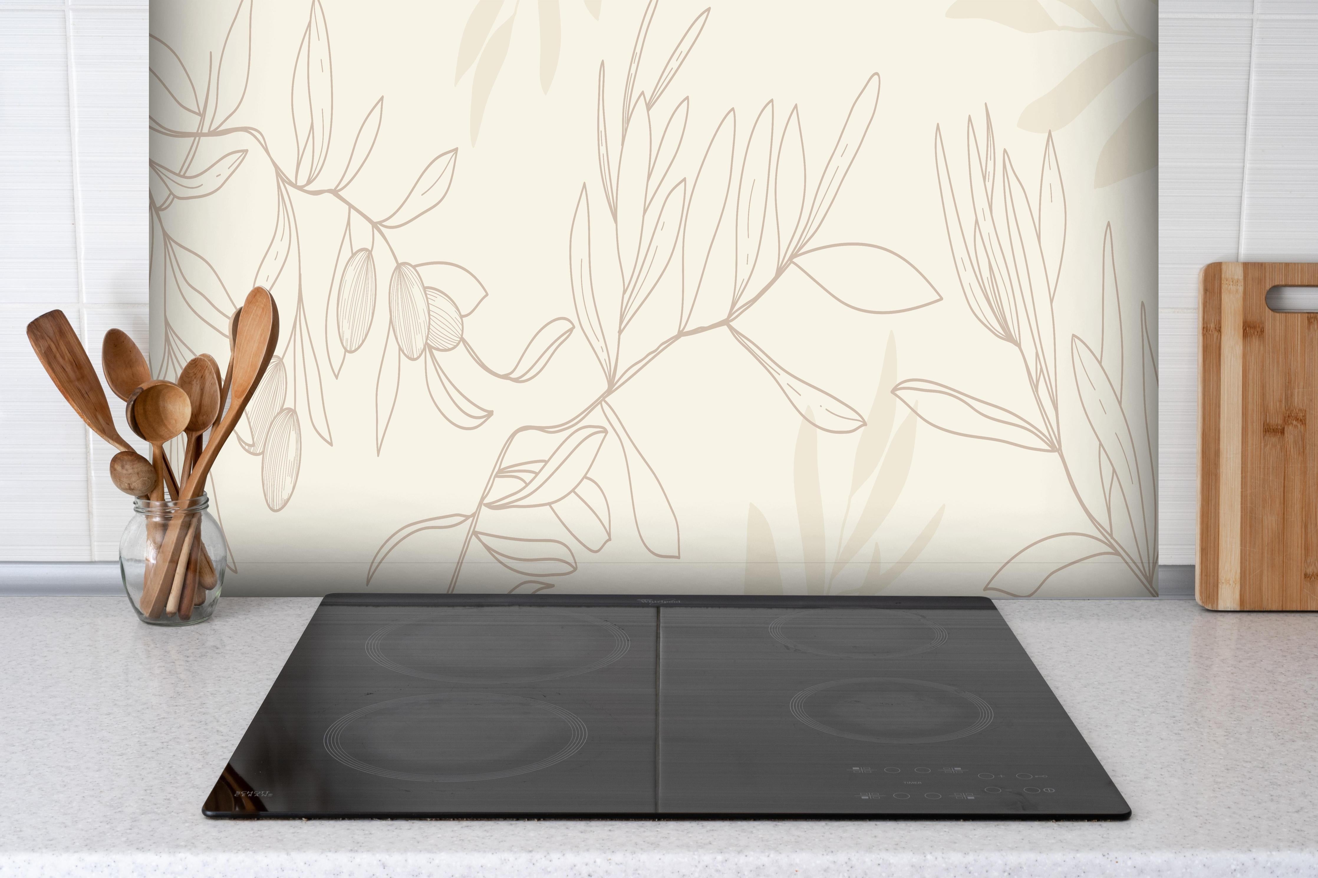 Spritzschutz - Nahtloses Beige Zweig Illustrationsmuster hinter einem Cerankochfeld zwischen Holz-Kochutensilien
