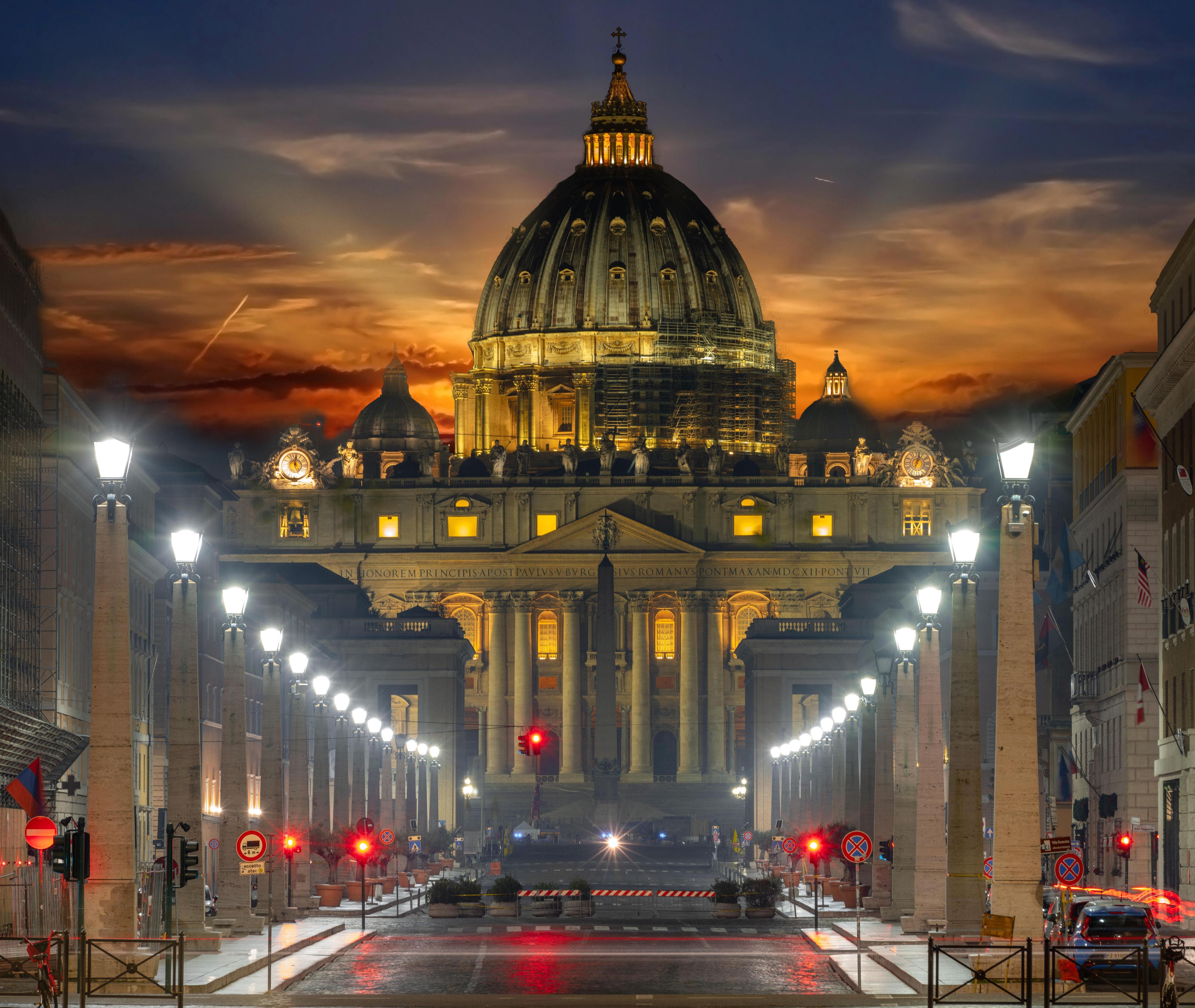 Spritzschutz-Petersdom Rom Nachtbeleuchtung Panorama