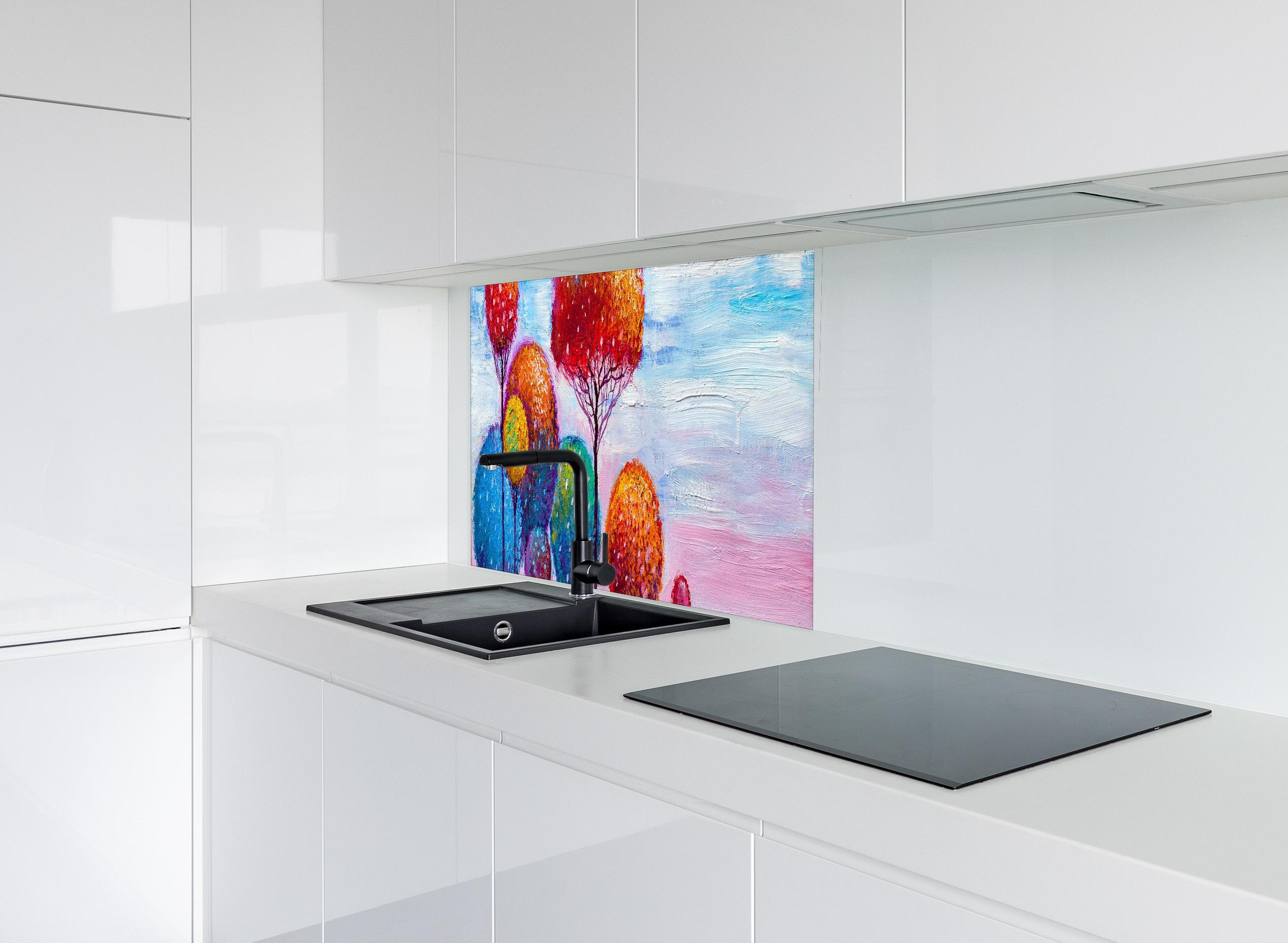 Spritzschutz - Abstrakte bunte Bäume hinter modernem schwarz-matten Spülbecken in weißer Hochglanz-Küche