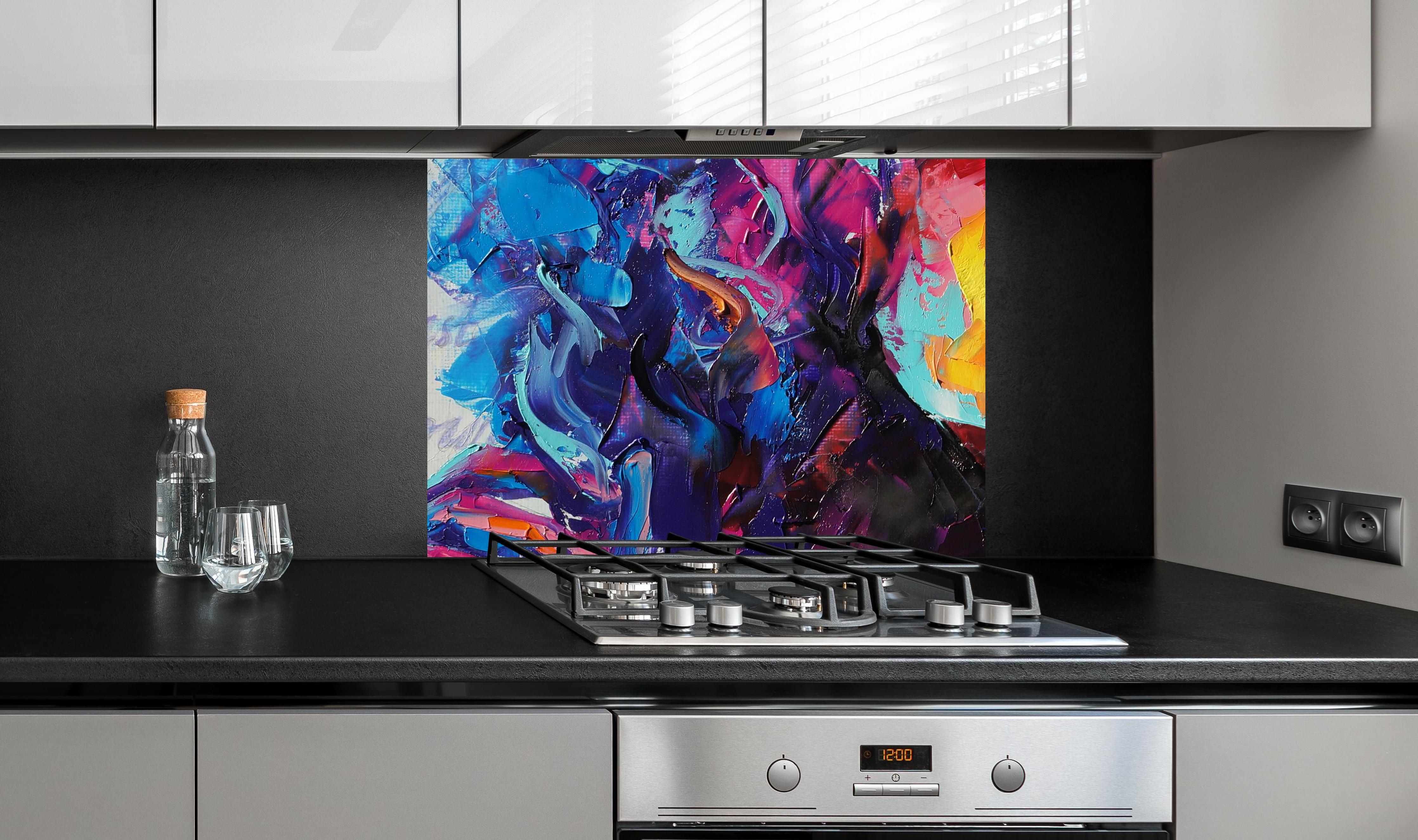 Spritzschutz - Buntes "Louise" - Ölgemälde an edler Anthrazit-Wand hinter silbernem Gasherd