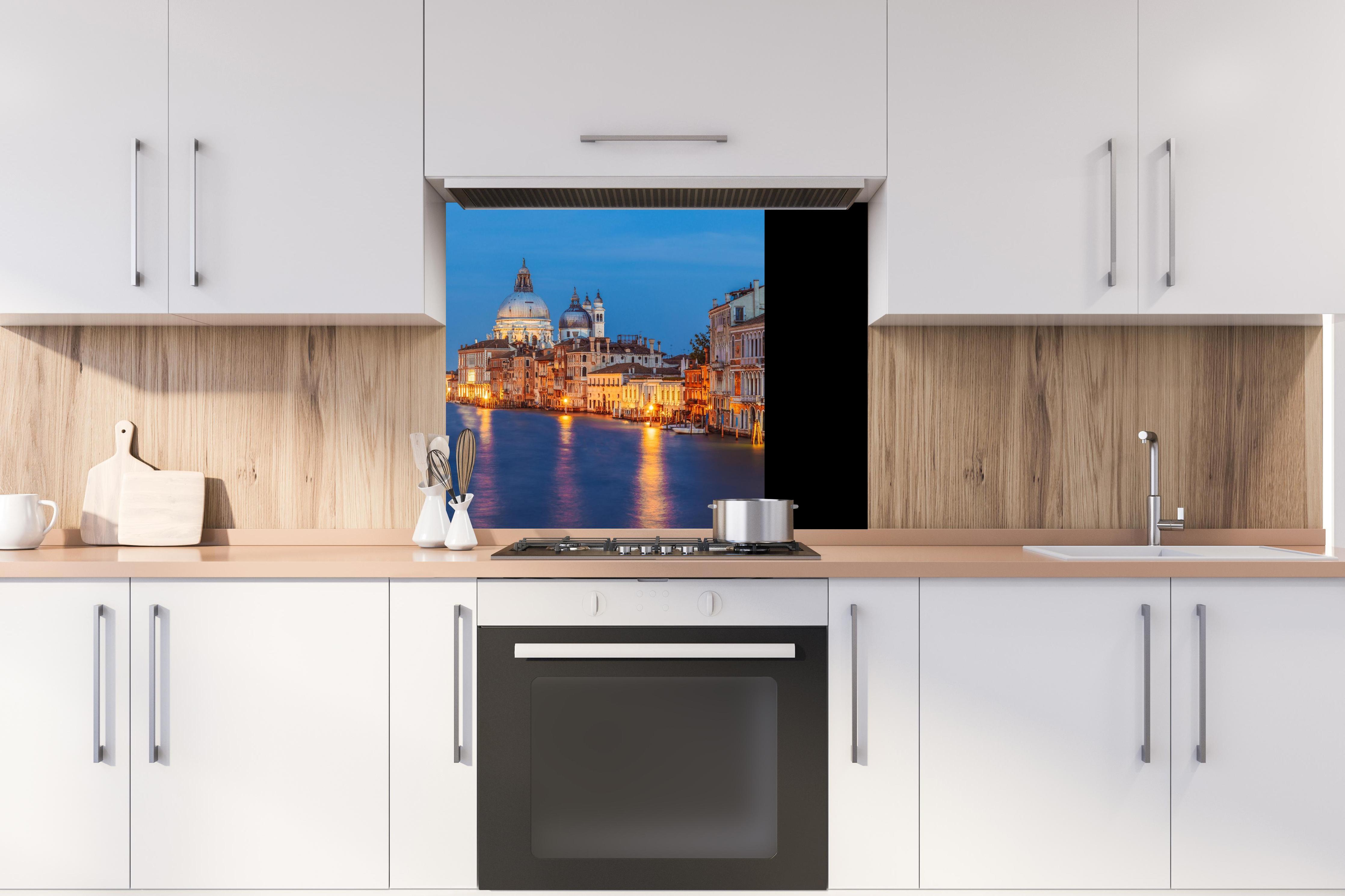 Spritzschutz - Klassischer Panoramablick auf den Canal Grande hinter stilvollem Gasherd unter Dunstabzugshaube