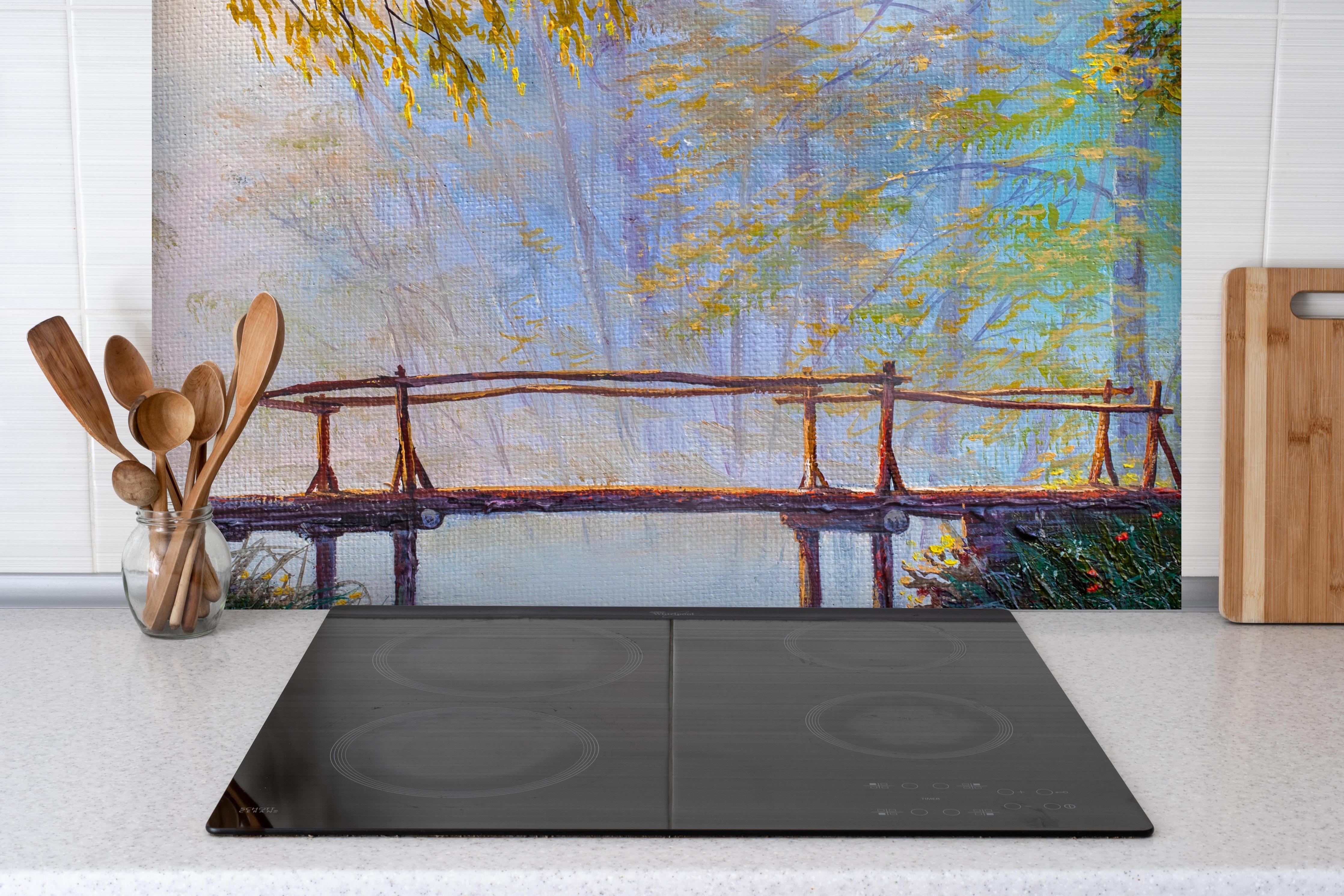 Spritzschutz - Ölgemälde idyllische Waldlandschaft hinter einem Cerankochfeld zwischen Holz-Kochutensilien
