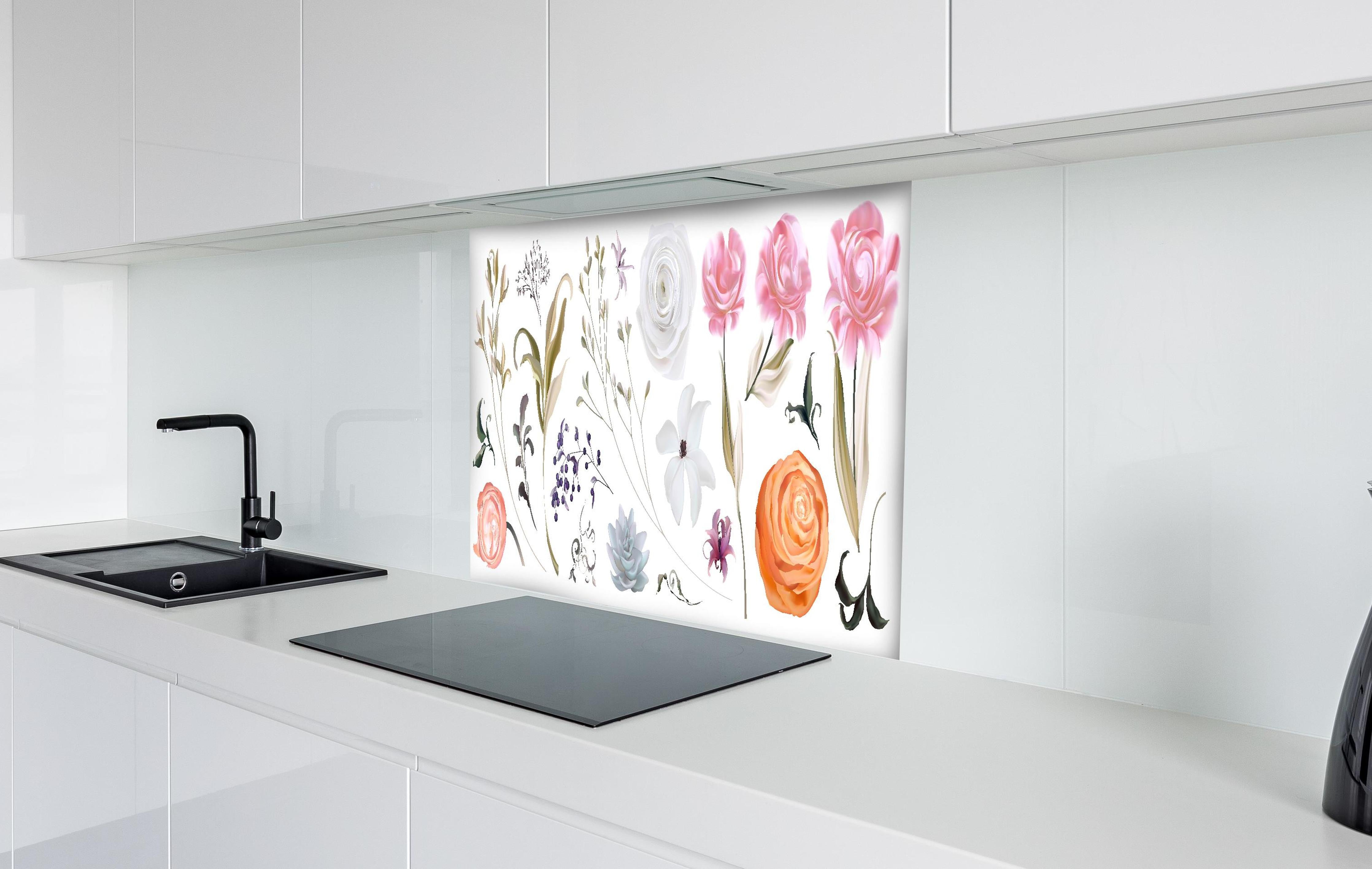 Spritzschutz - Vielseitiges Blumen Illustrationen Set hinter einem Cerankochfeld zwischen Holz-Kochutensilien
