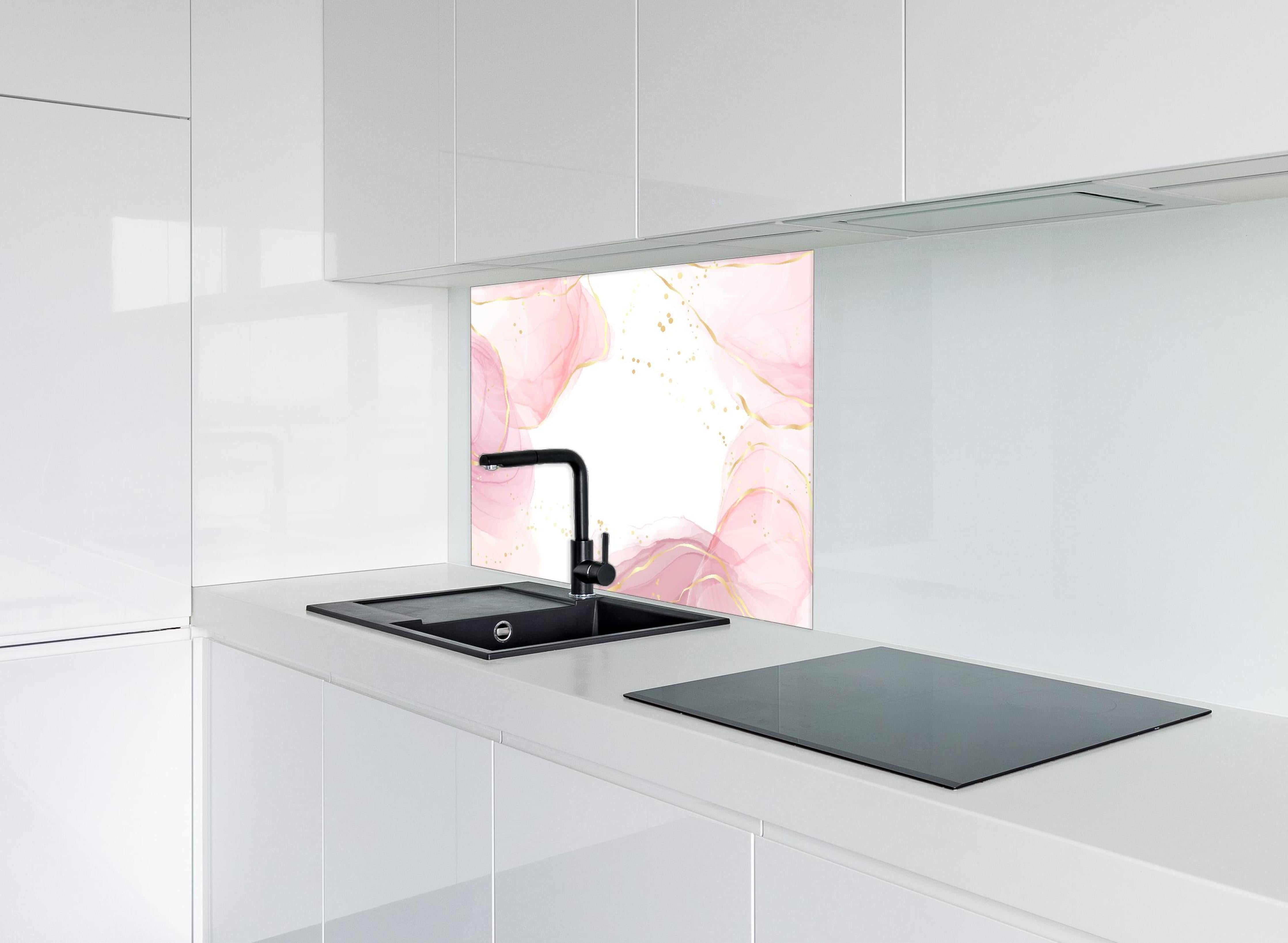 Spritzschutz - Zarte Roséfarbene Abstrakte Komposition hinter einem Cerankochfeld zwischen Holz-Kochutensilien
