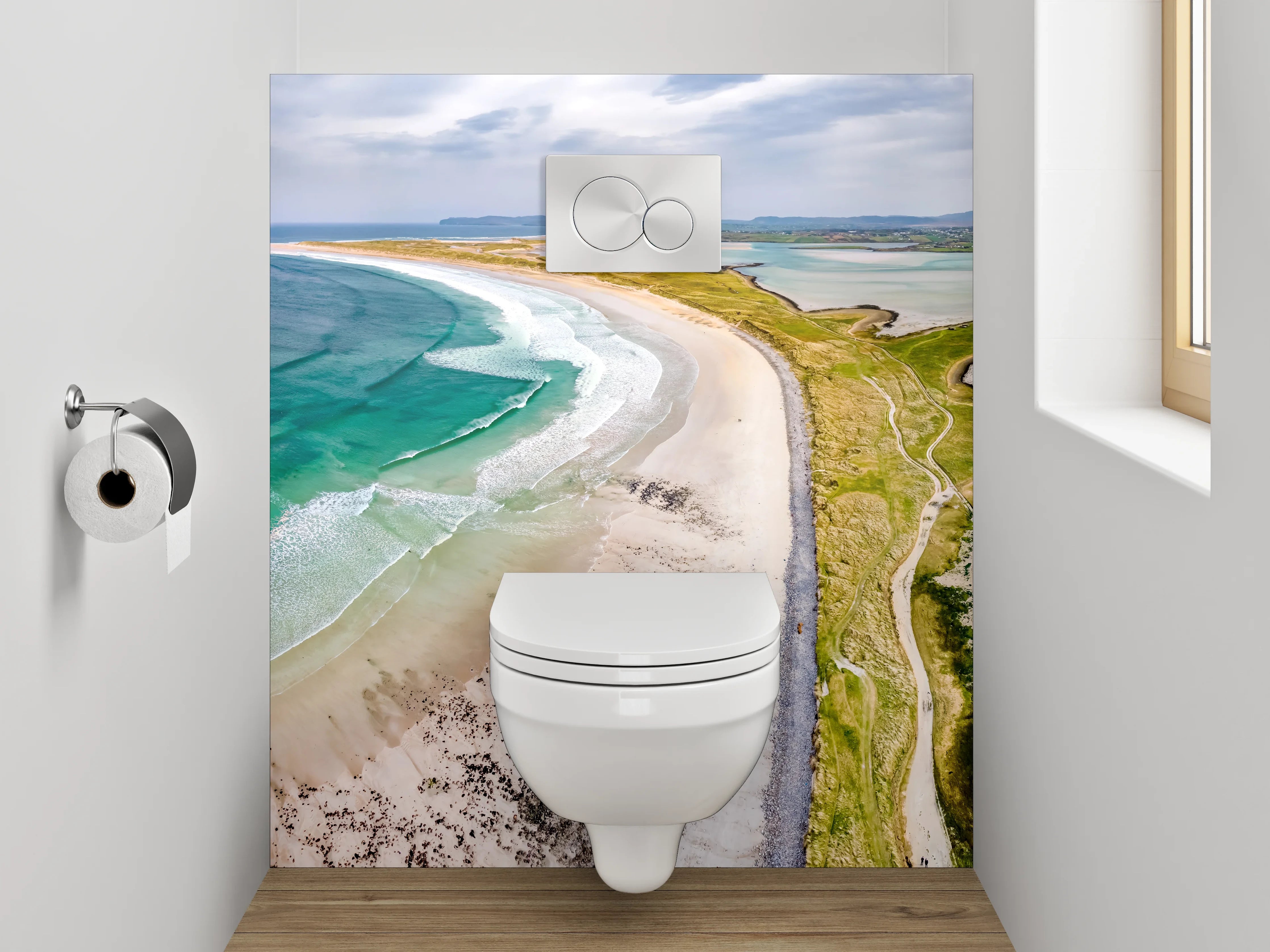 WC-Rückwand - Atemberaubender Küstenstrand mit türkisblauem Meer