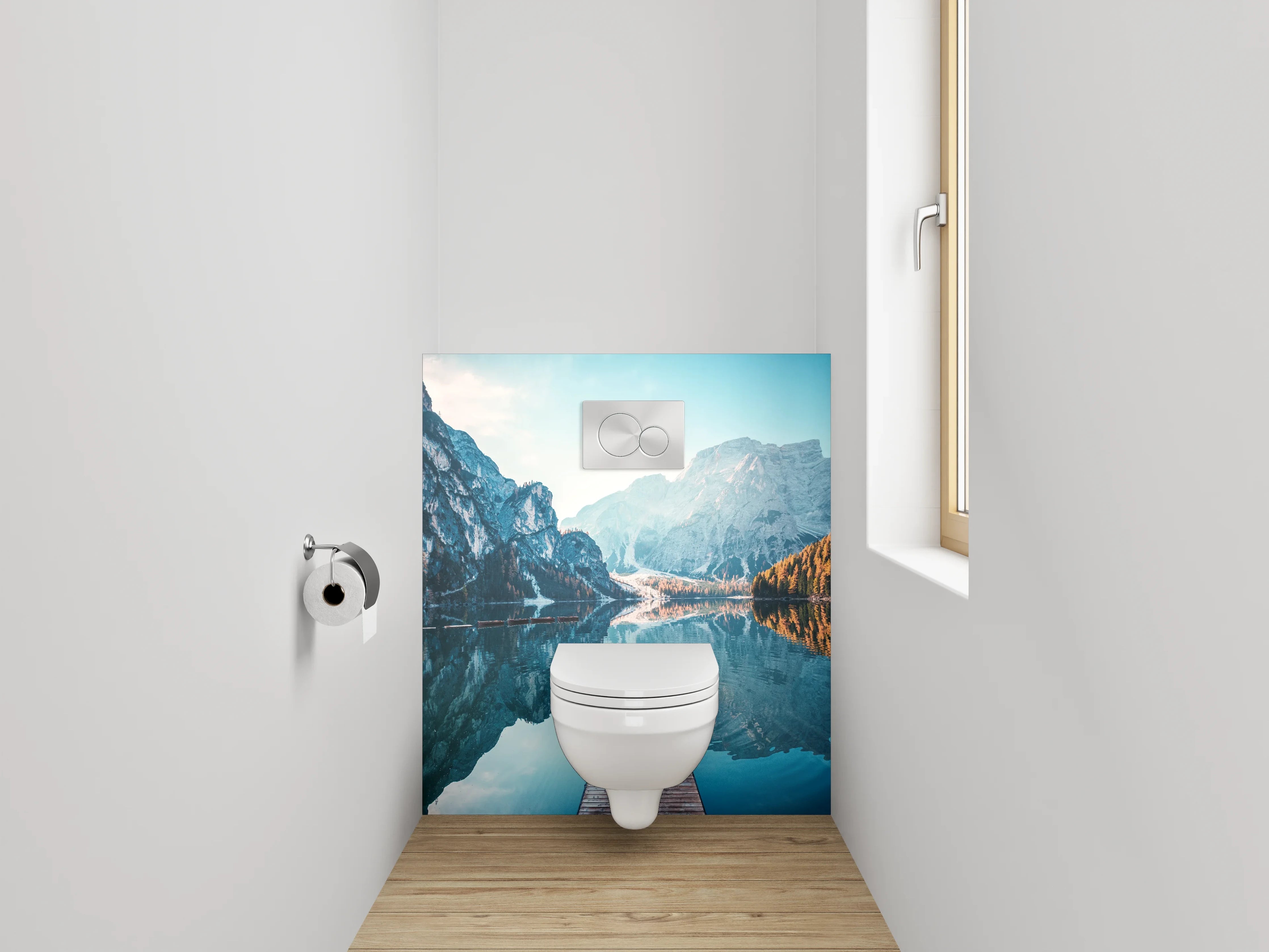 WC-Rückwand - Bergsee Panorama mit Holzsteg
