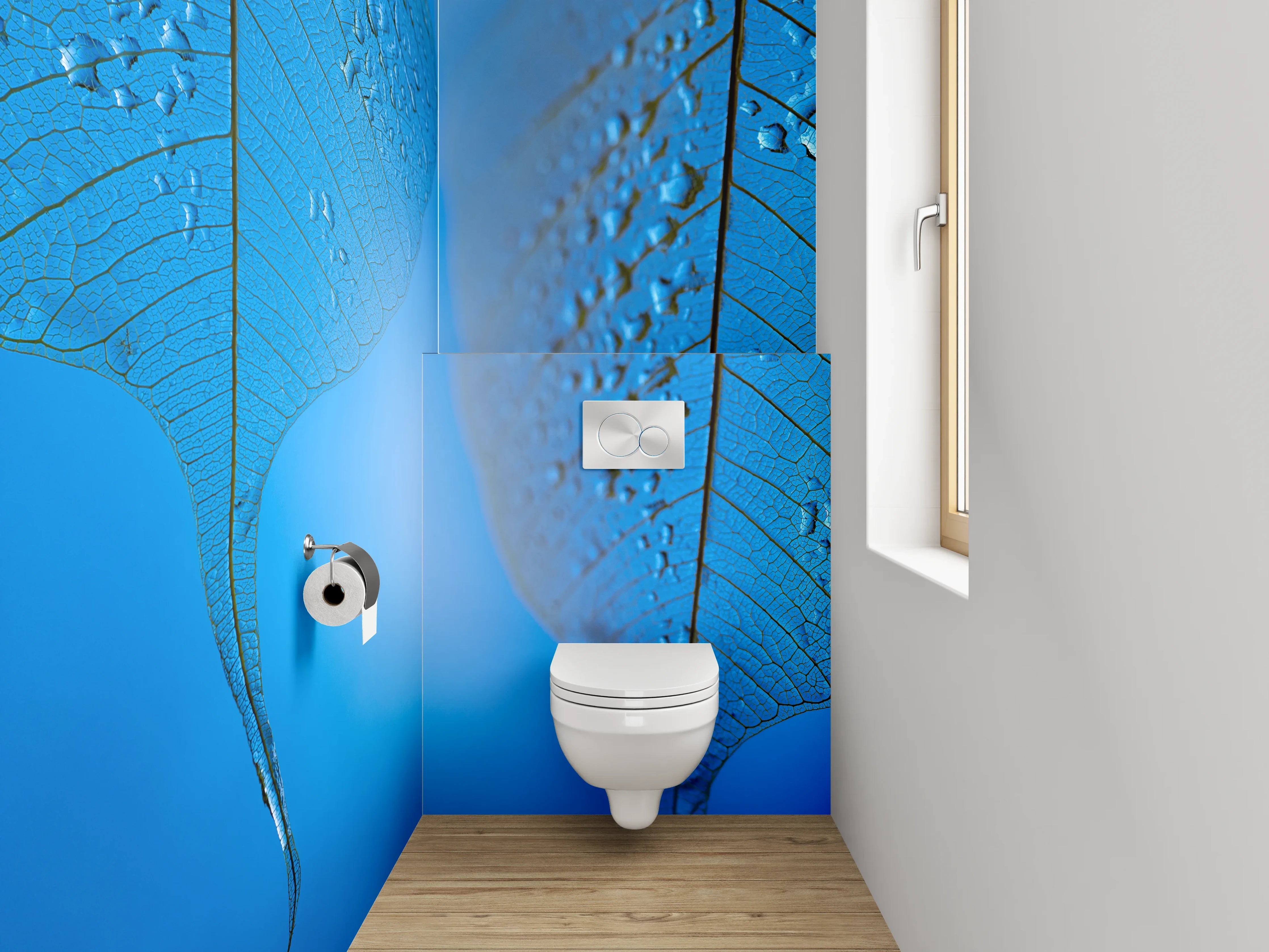WC-Rückwand - Blaues Skelettblatt mit Wassertropfen