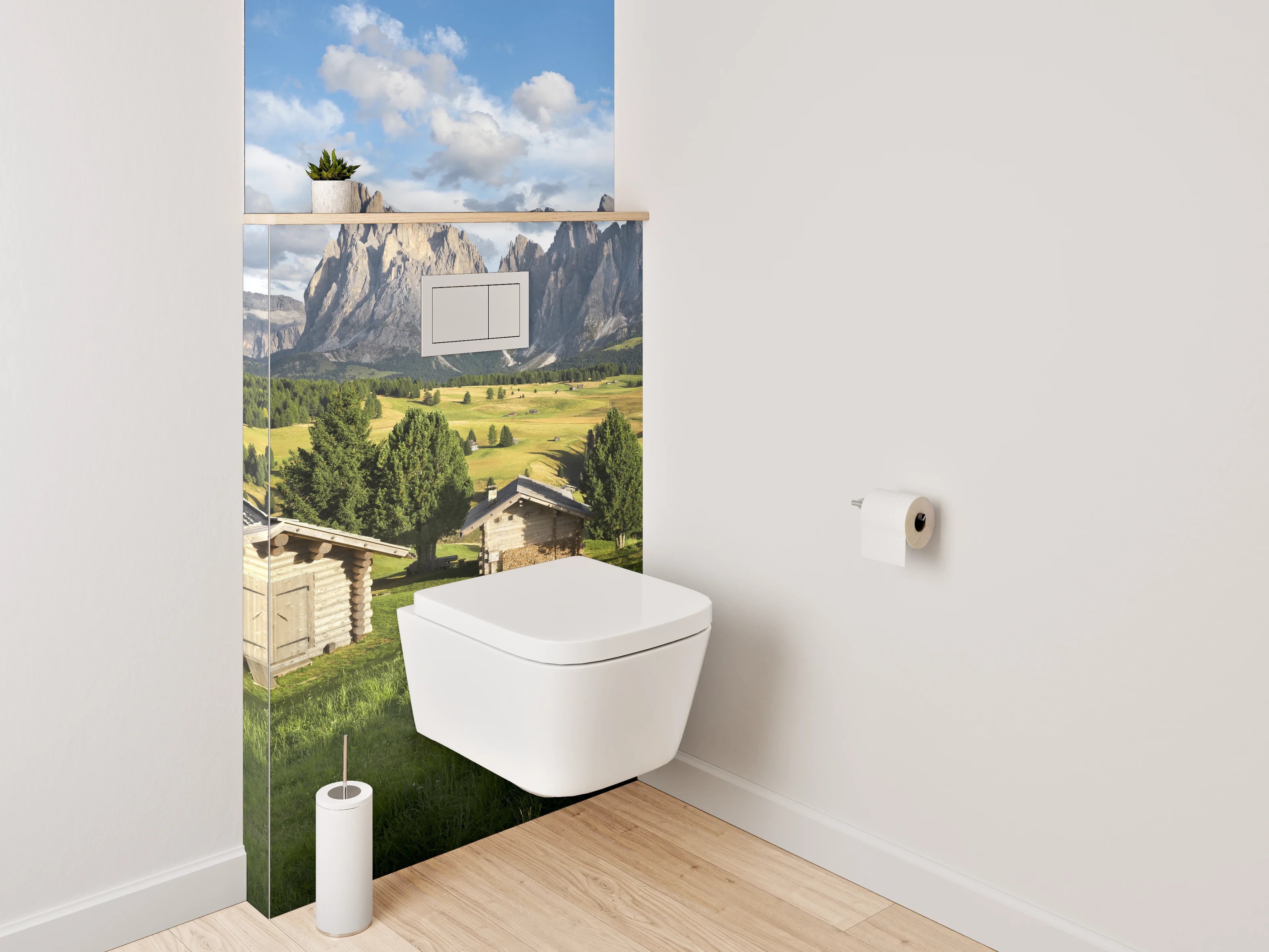 WC-Rückwand - Dolomiten-Alm: Hütten & Bergblick
