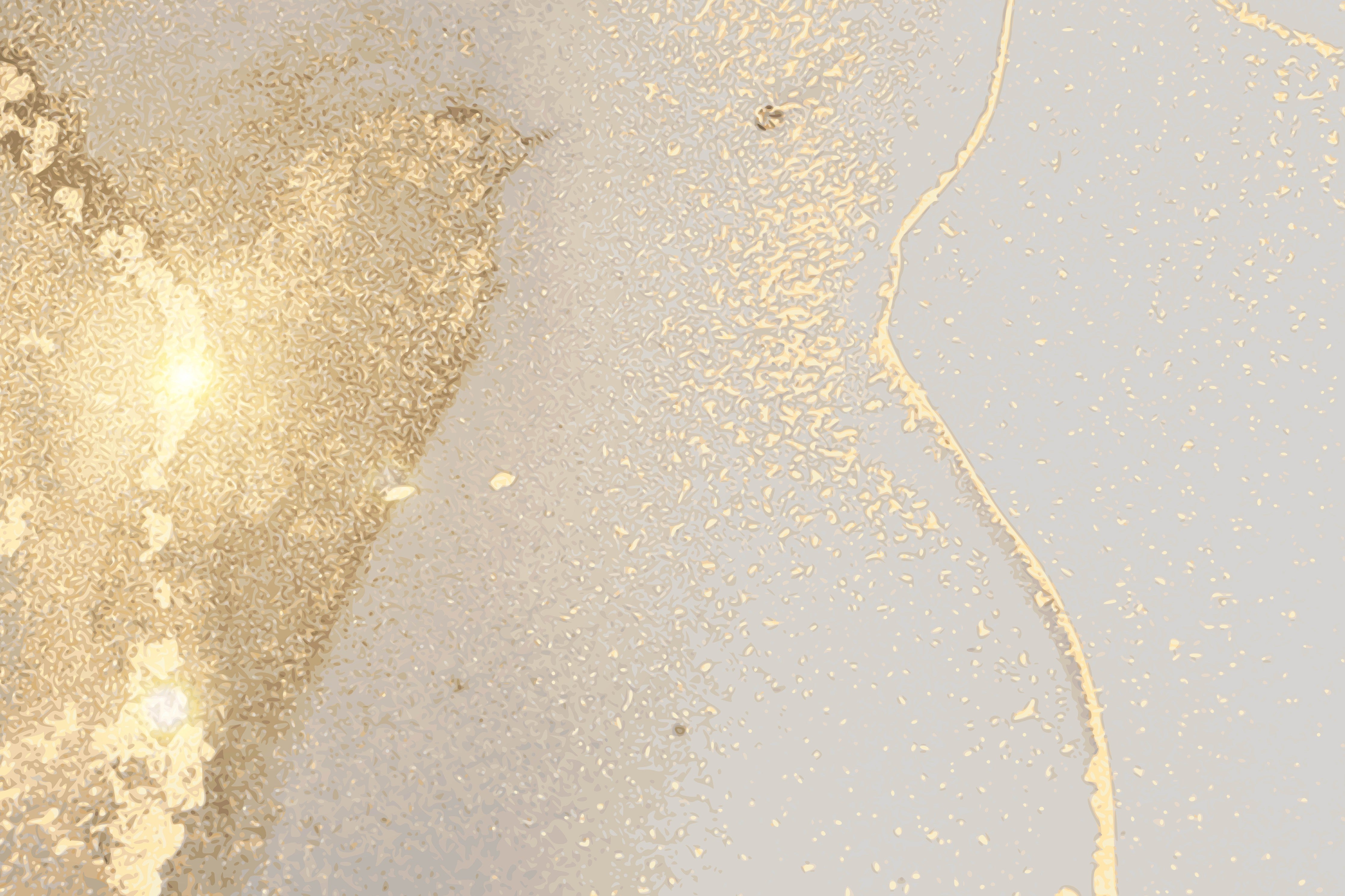 WC-Rückwand-Elegantes Gold auf weißem Marmor