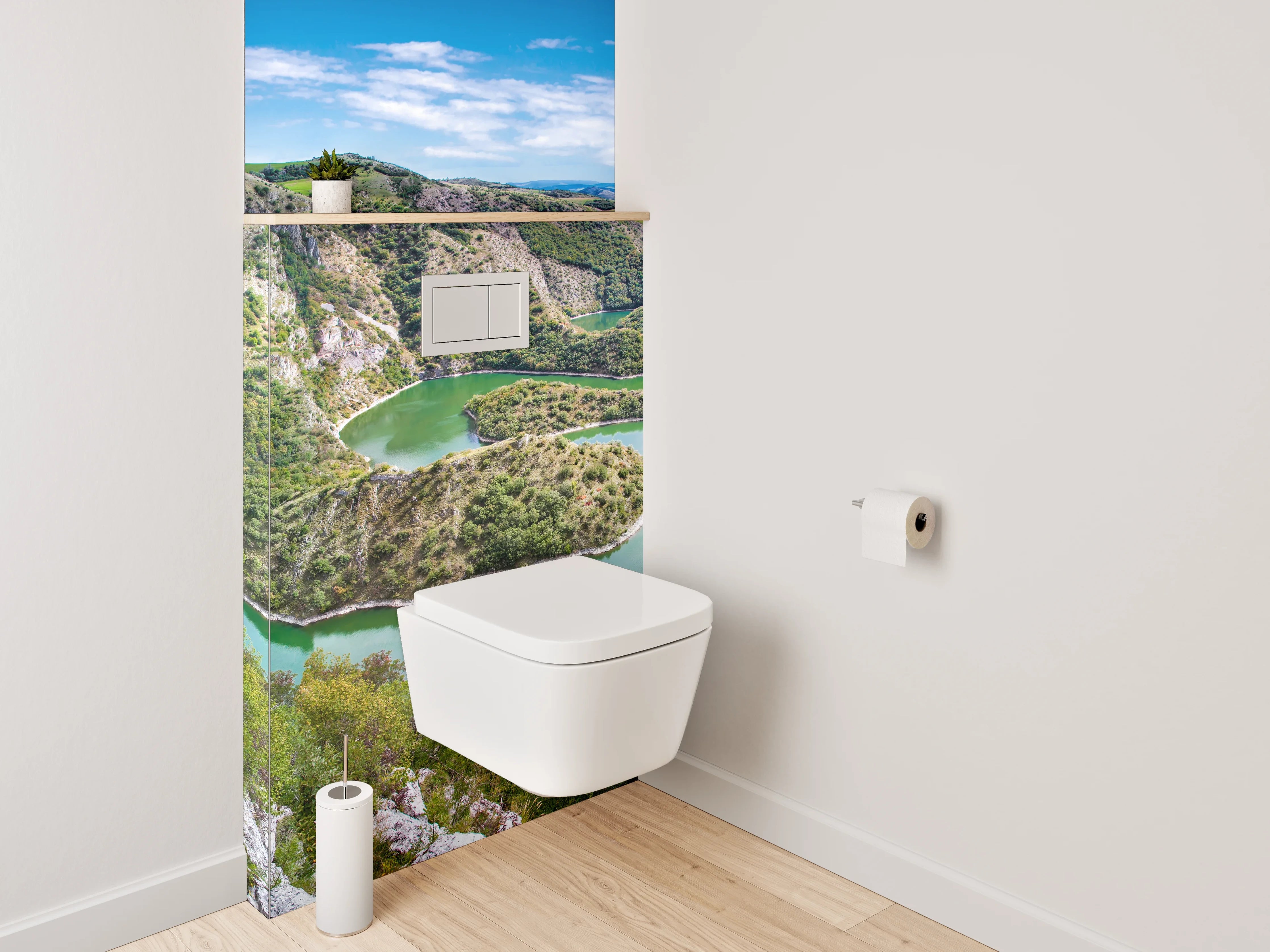 WC-Rückwand - Flusslandschaft mit grünen Hügeln
