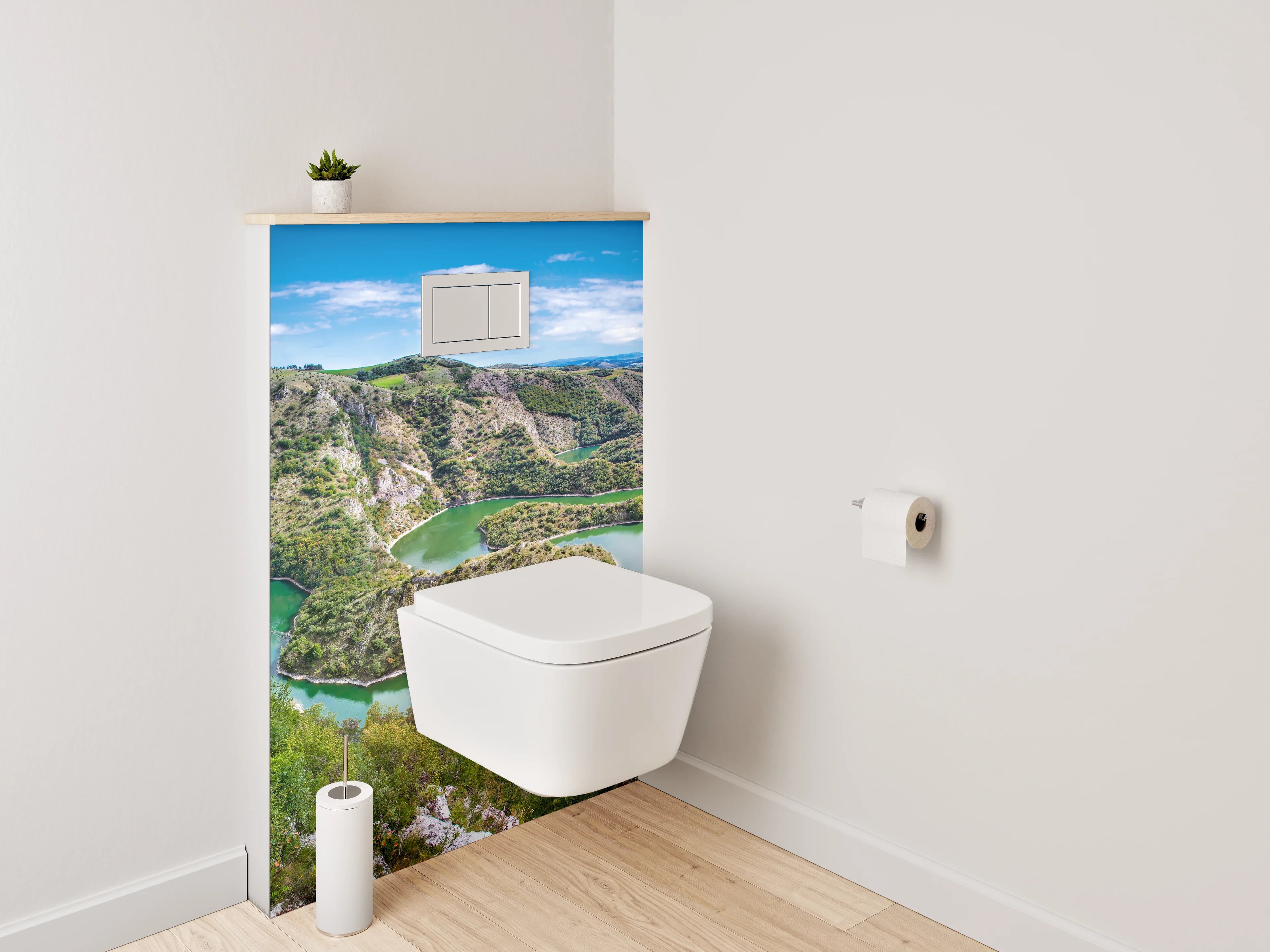 WC-Rückwand - Flusslandschaft mit grünen Hügeln