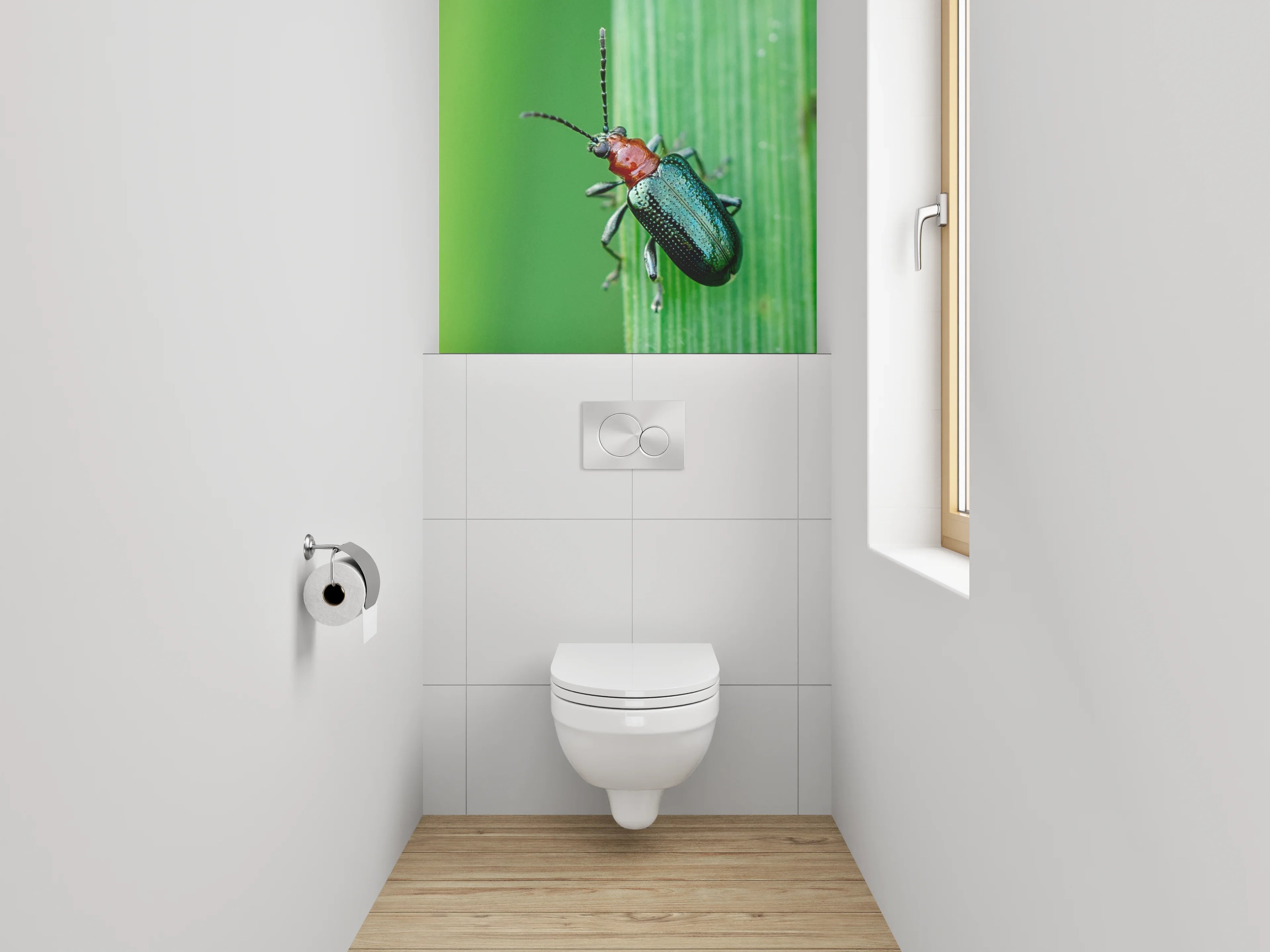 WC-Rückwand - Glänzender Käfer auf grünem Blatt