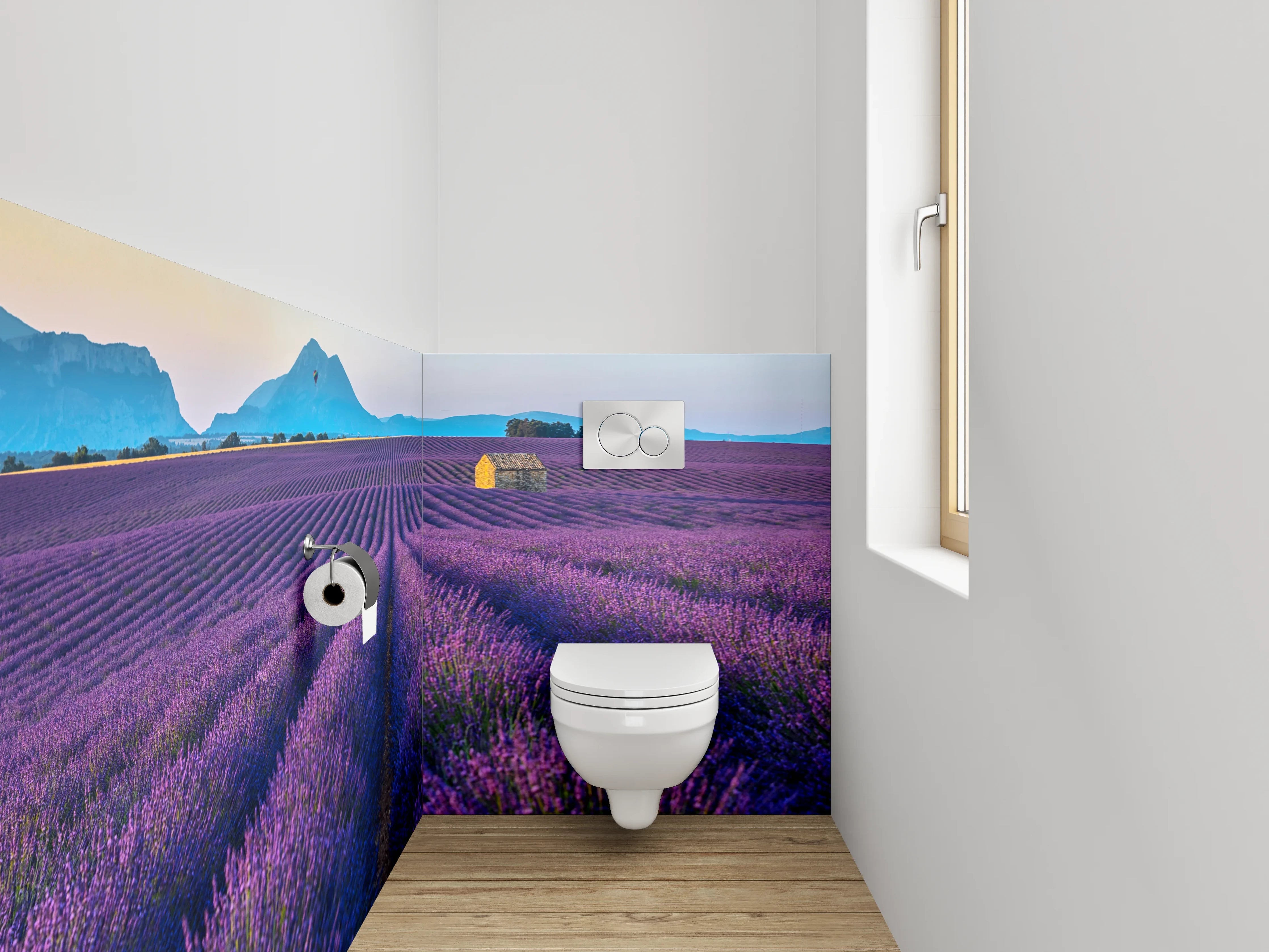 WC-Rückwand - Grauschimmer über weißen Lavendelzeilen
