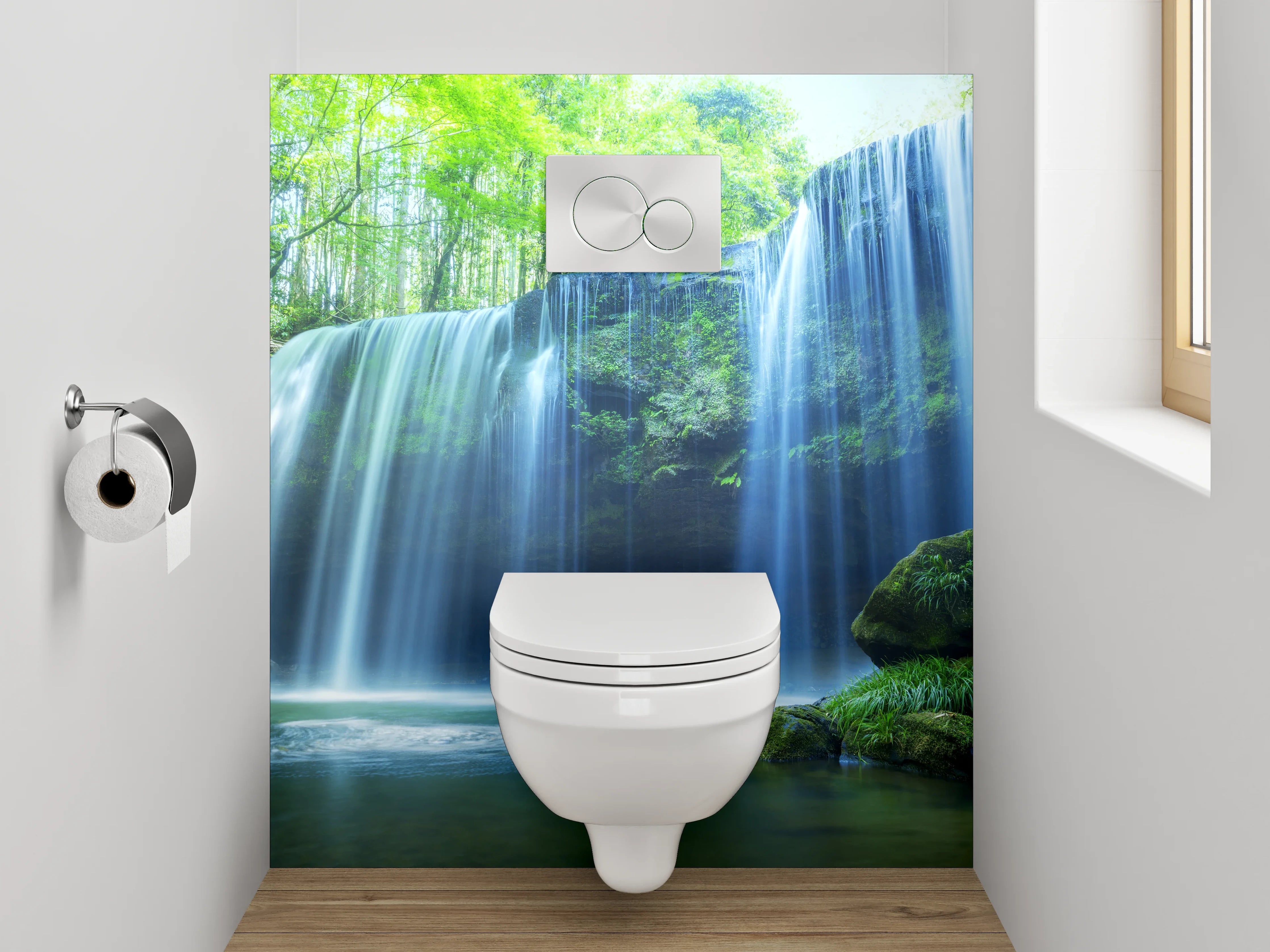 WC-Rückwand - Grauschimmernde Kaskade im stillen Forst
